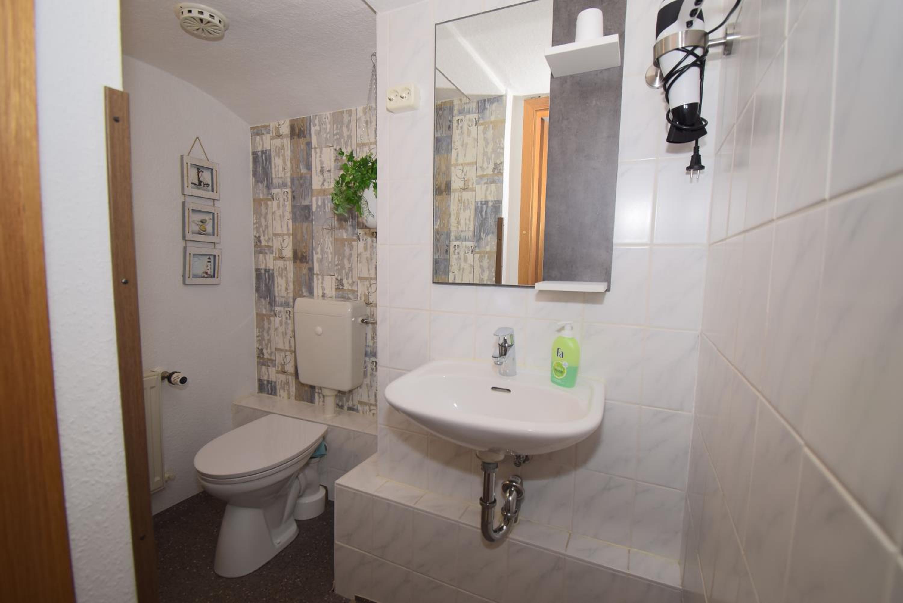One-Bedroom Apartment with Ocean View photo 2