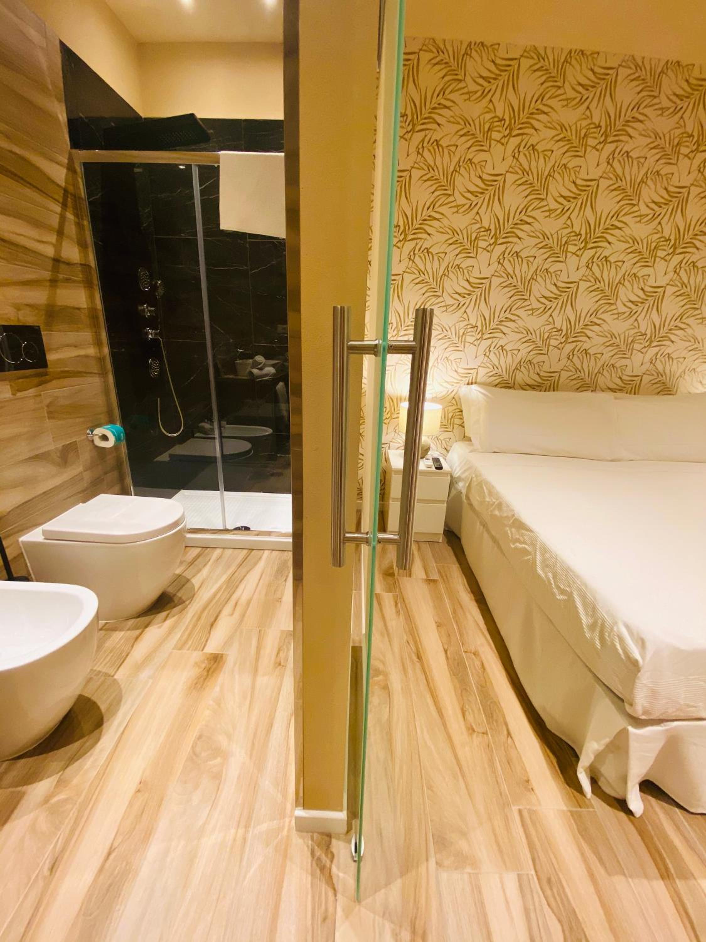 Standard Double Room photo 1