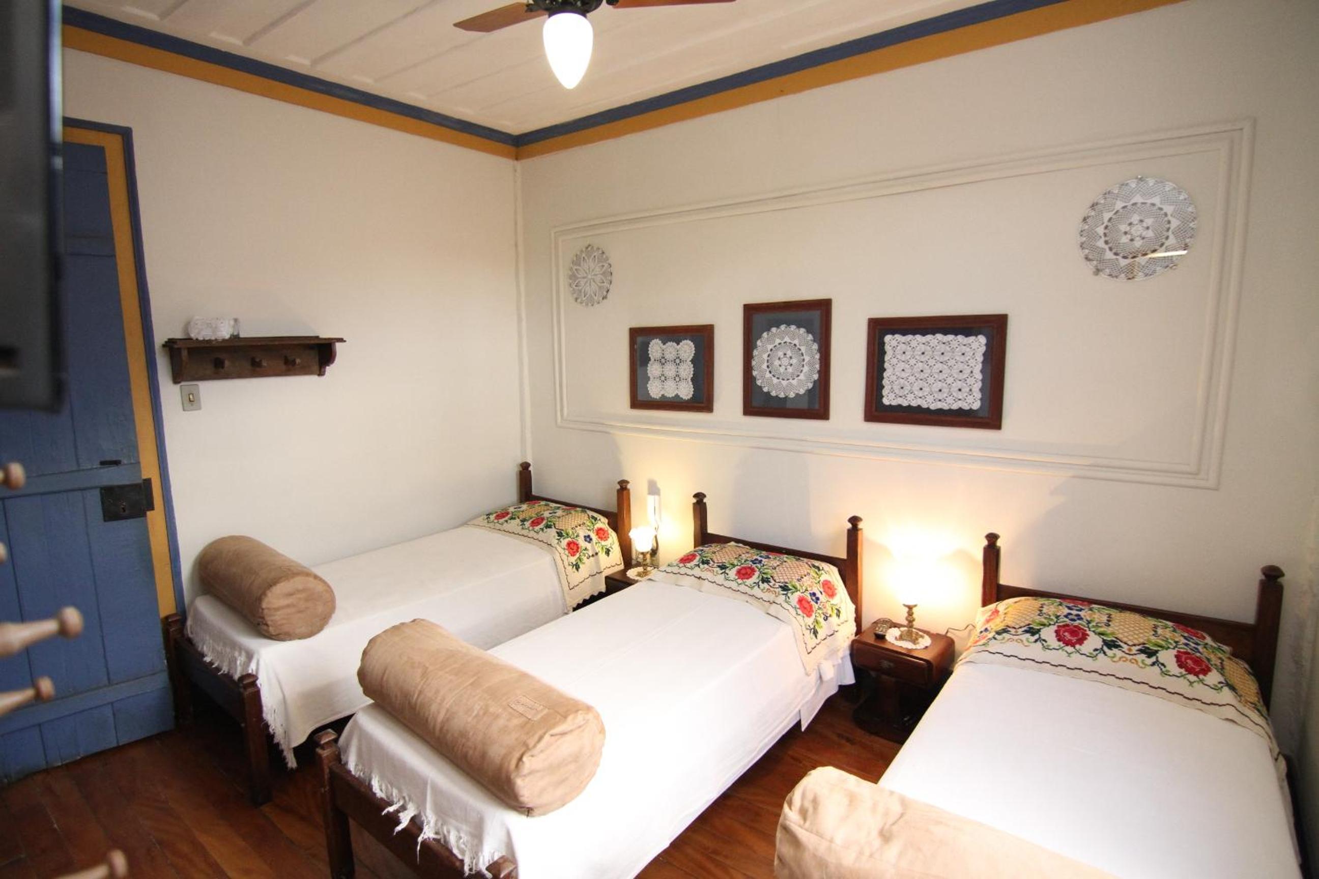 Standard Triple Room photo 3