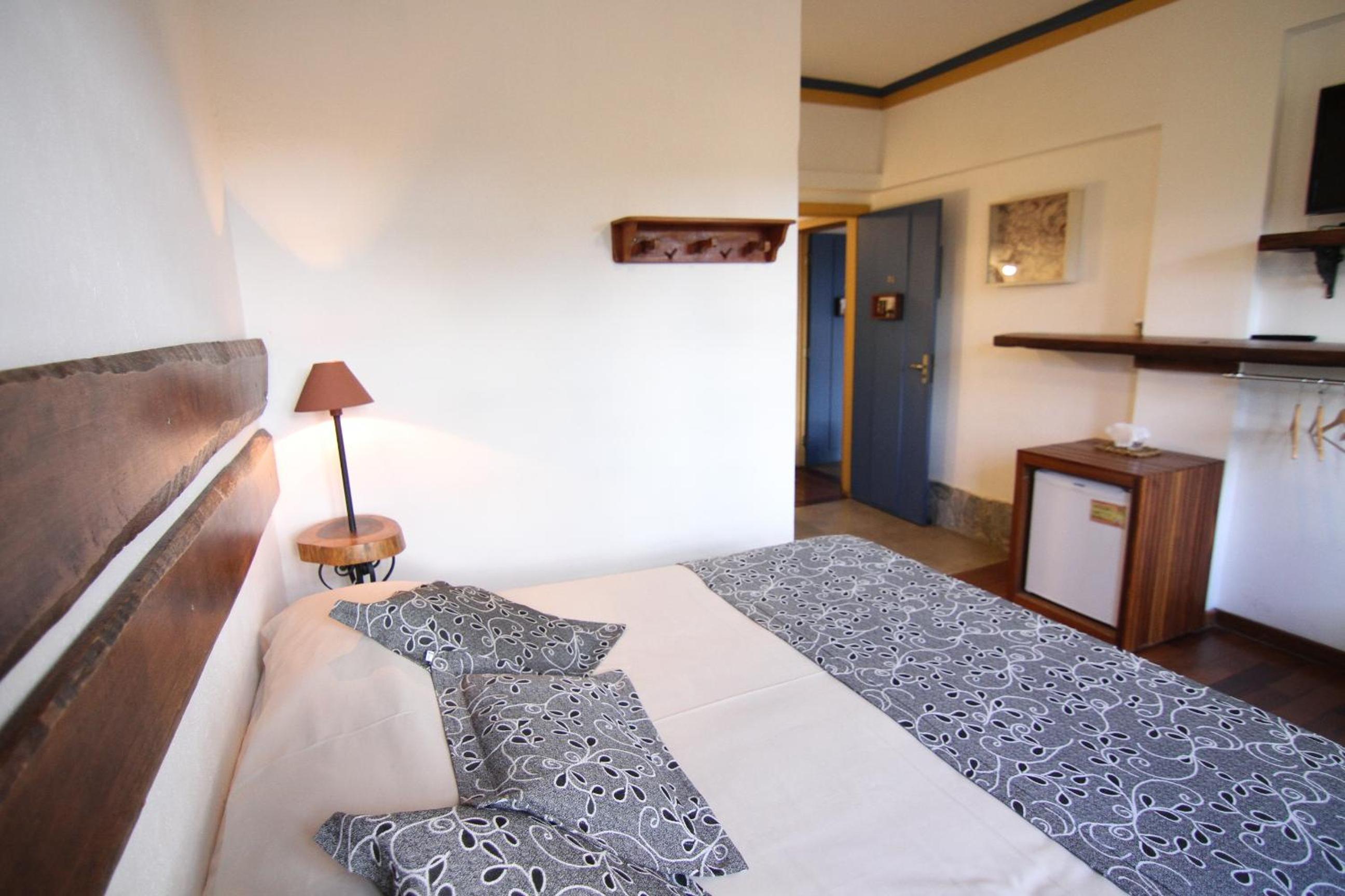 Deluxe Double or Twin Room - Photo 7