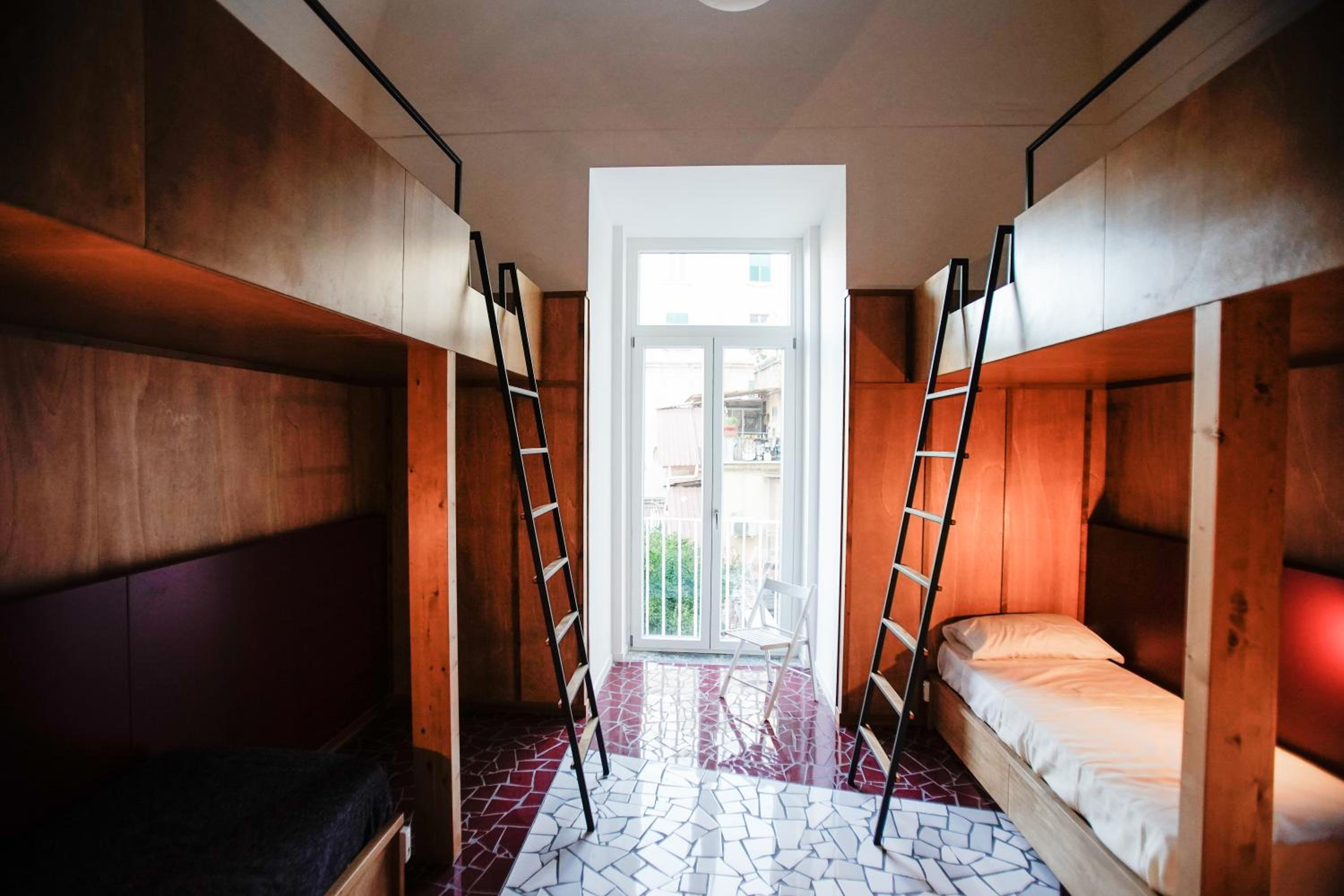 Bed in 5-Bed Mixed Dormitory Room