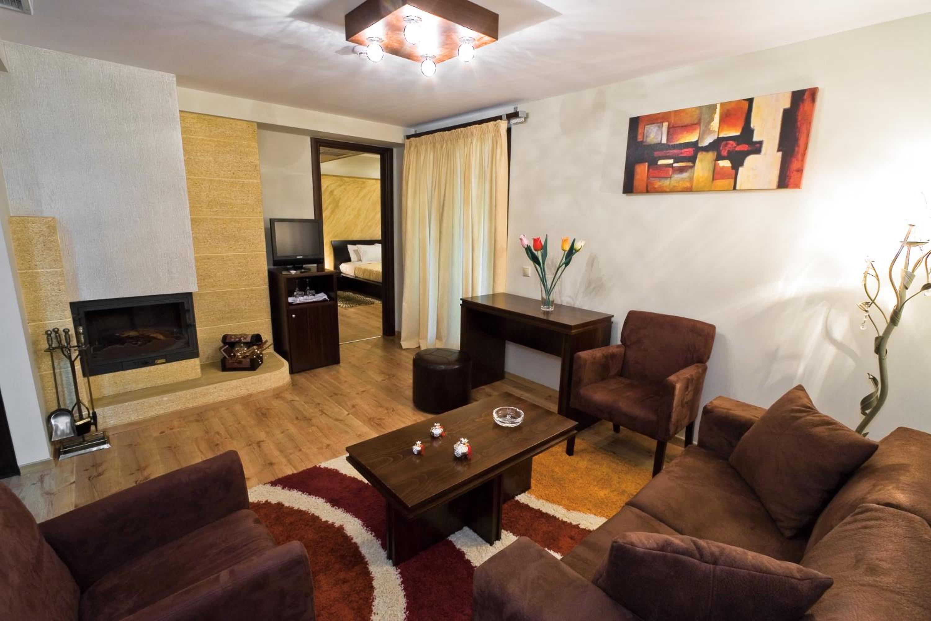 Suite (2 Adults) - Photo 4