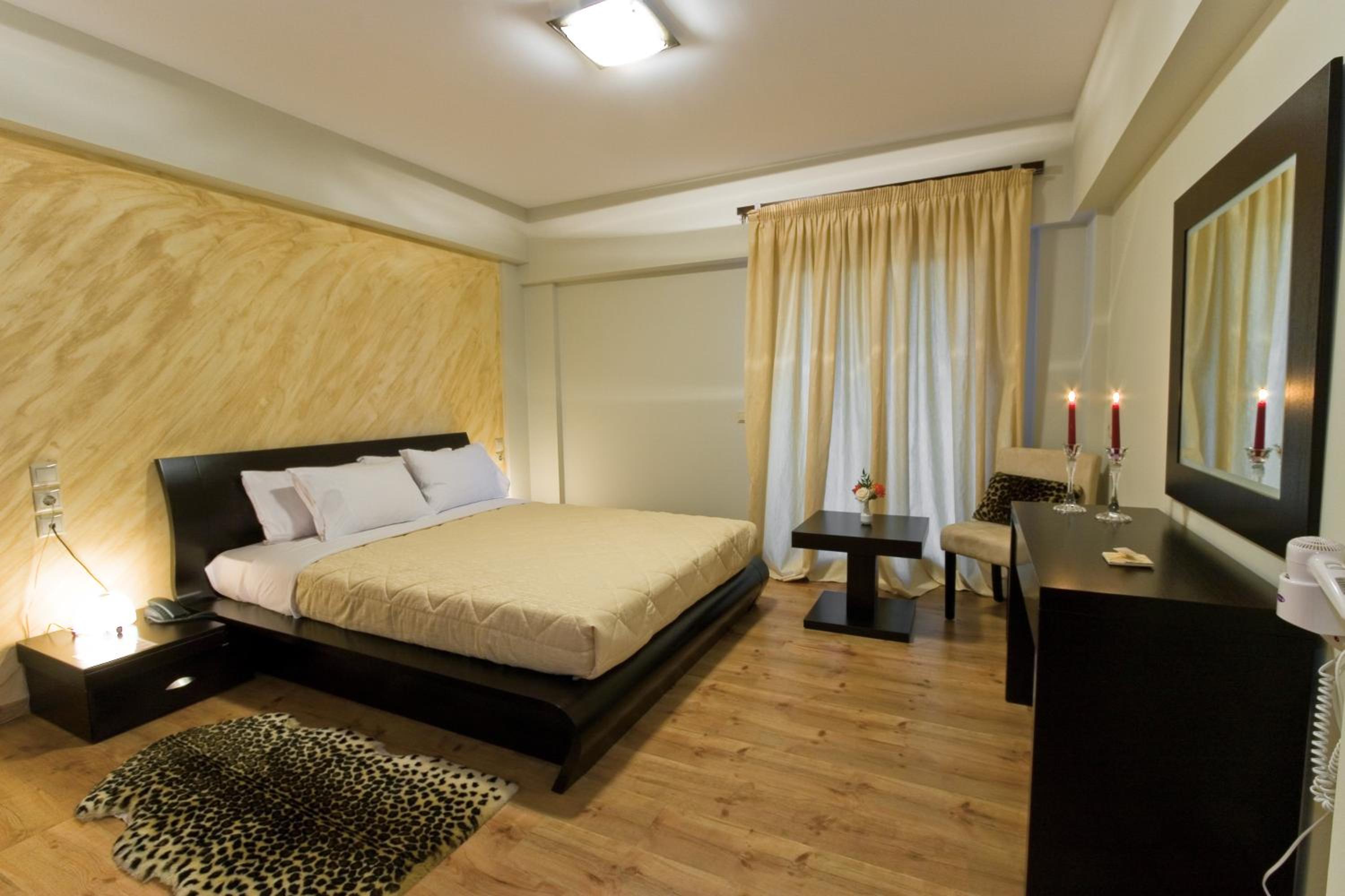 Suite (2 Adults) - Photo 1