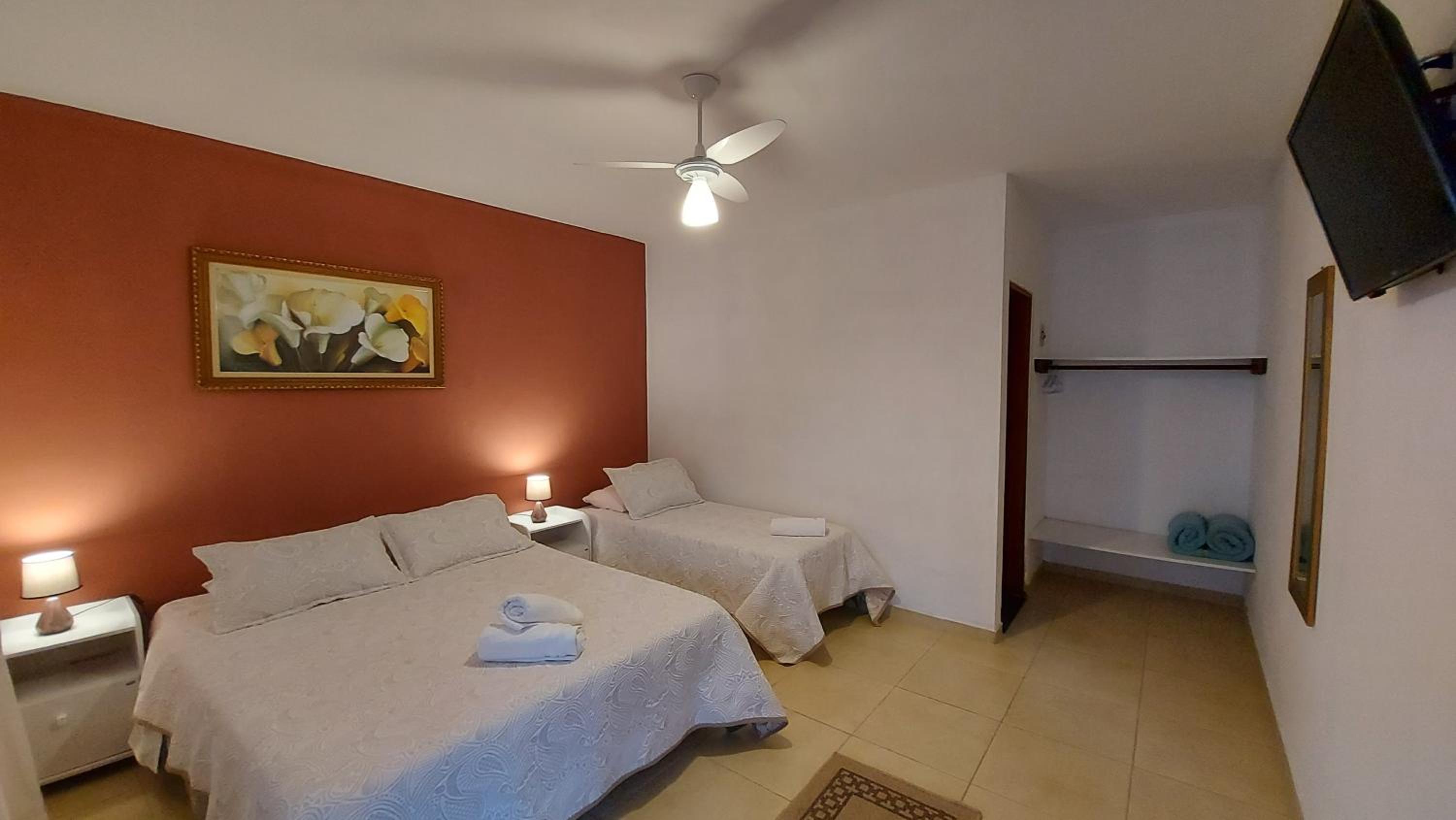 Basic Triple Room photo 2