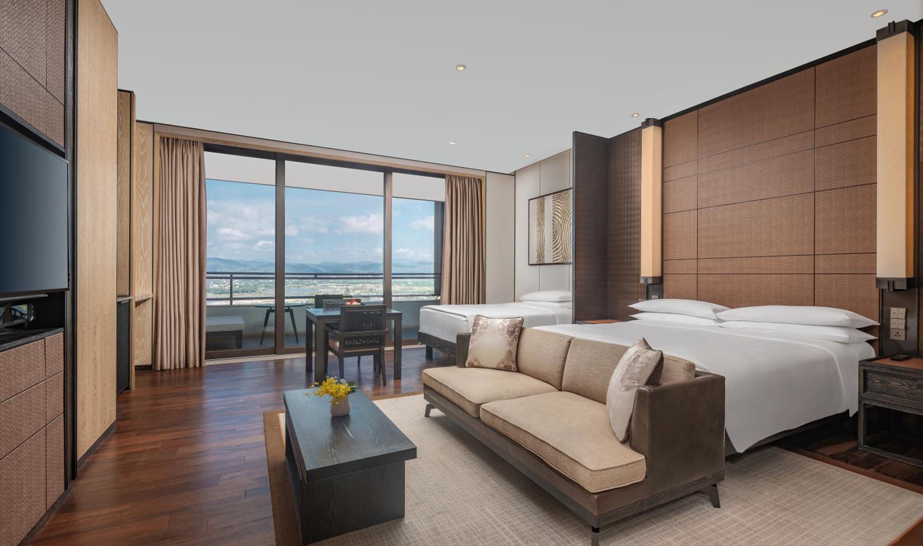 Grand Ocean Family Connecting Suite ( Executive Floor(Grand Club) Daily Breakfast+Grand Club Evening Cocktails And All Day Snack And Beverages+Frist Day Free Mini Bar))