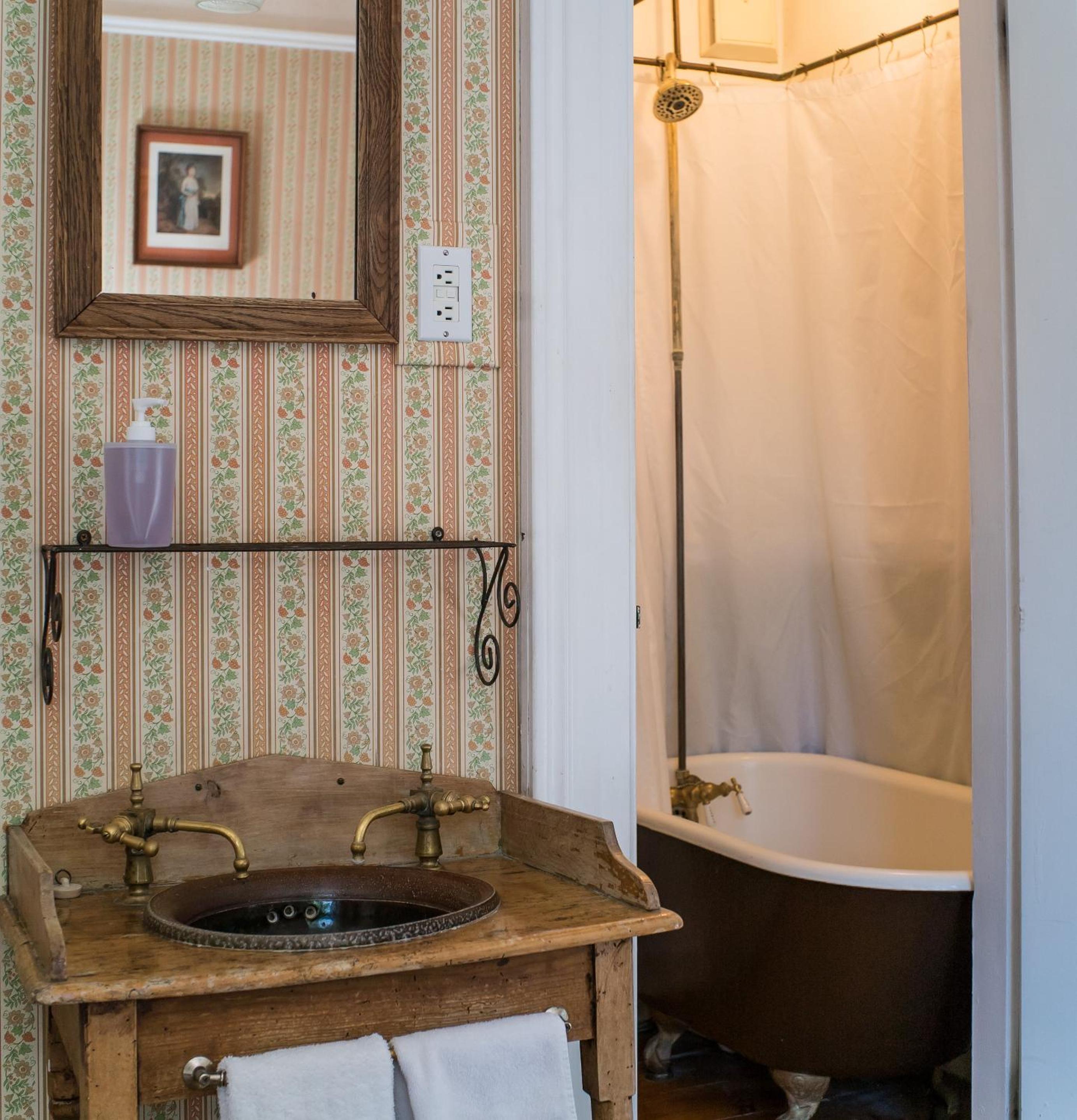 Double Room with Private Bathroom photo 2