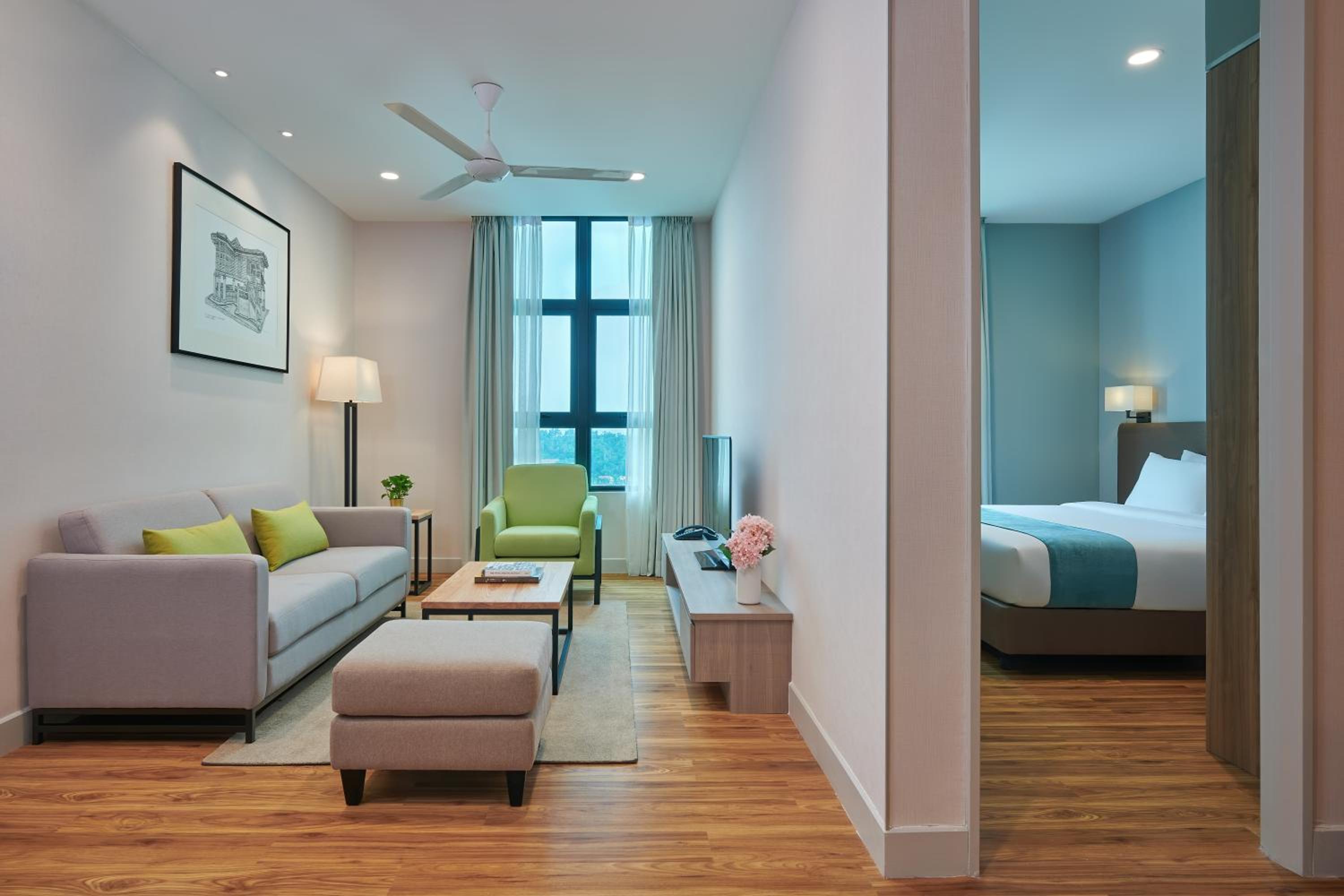 One-Bedroom Apartment - Photo 1