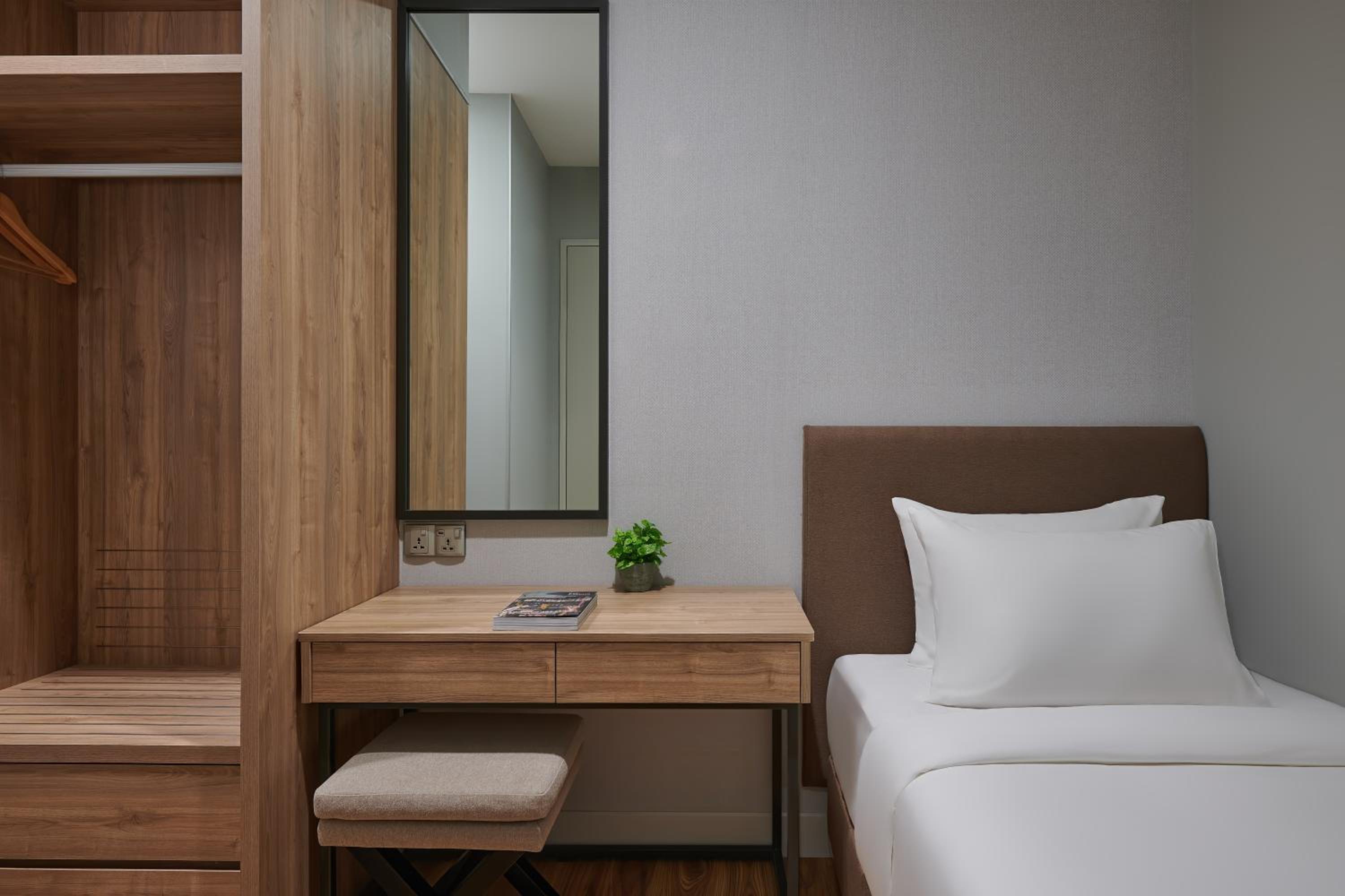 Two-Bedroom Apartment - Photo 7