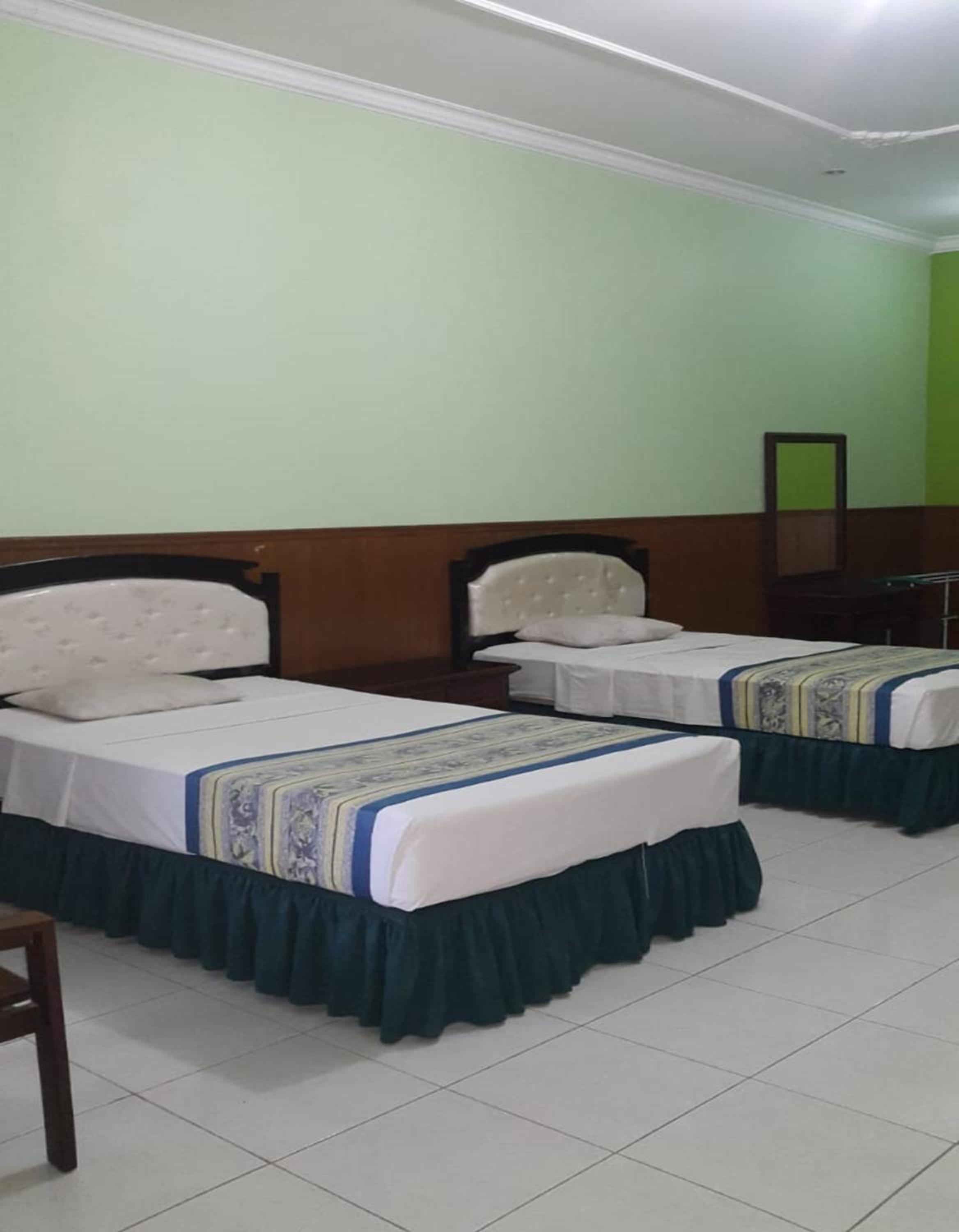 Deluxe Twin Room - Photo 1