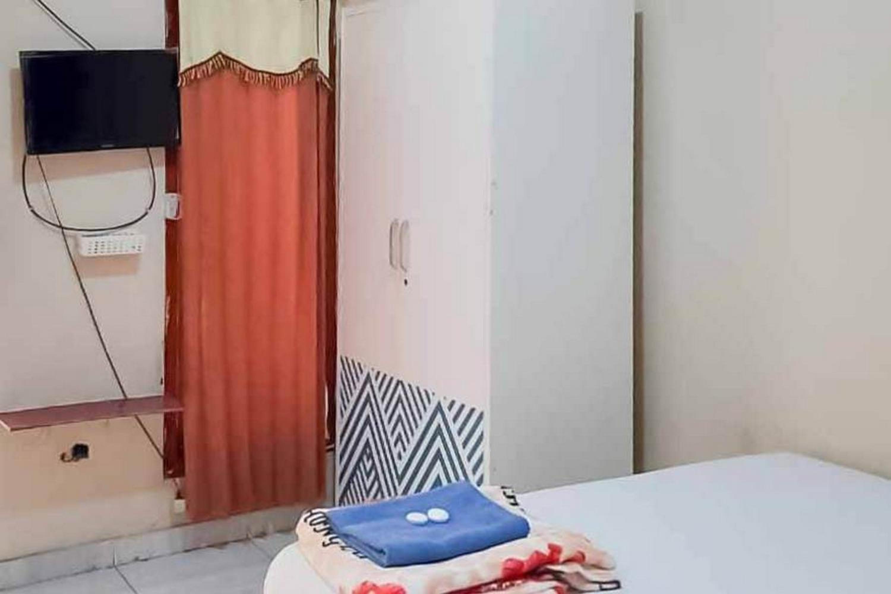 Standard Double Room - Photo 3