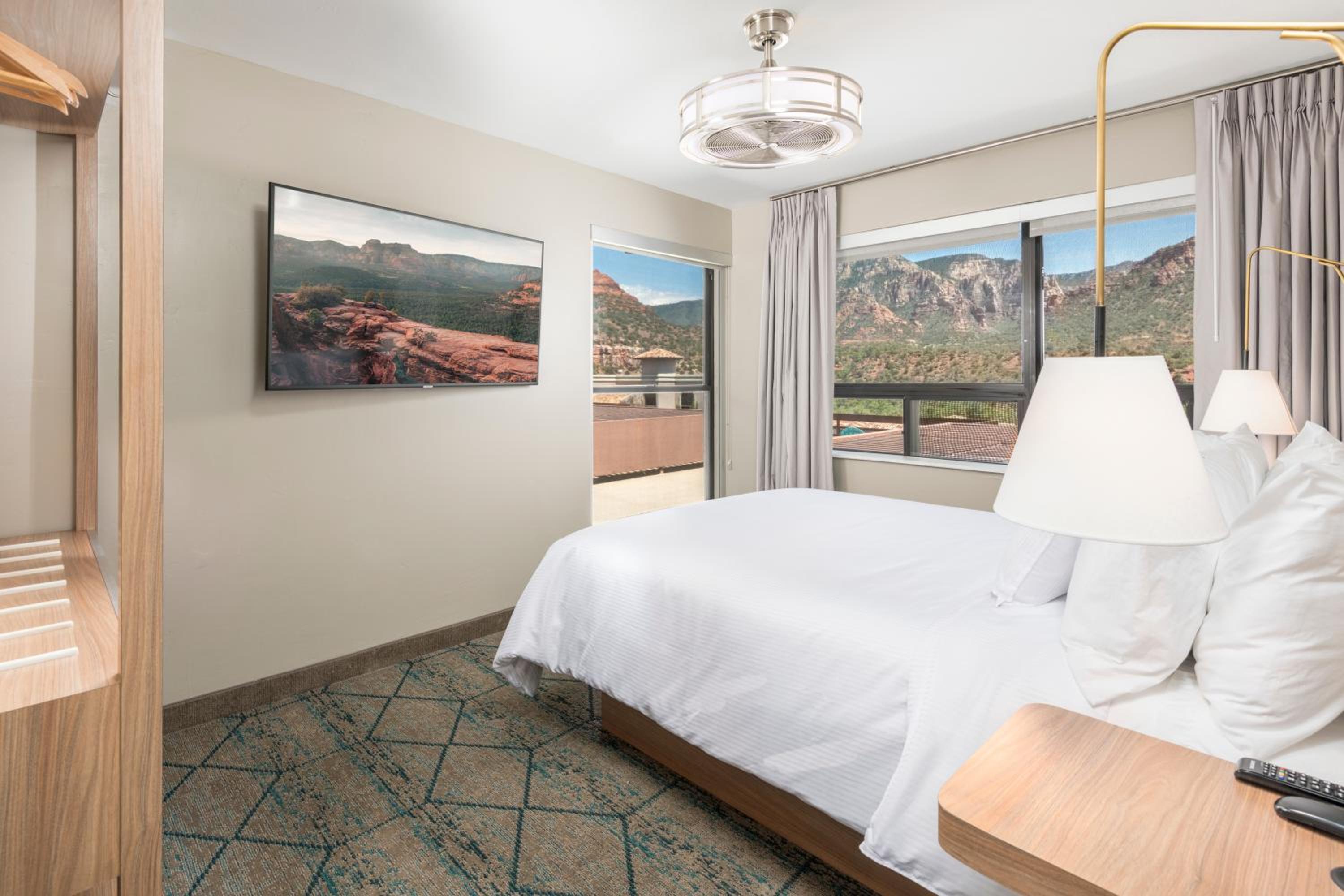 Two-Bedroom Suite photo 2