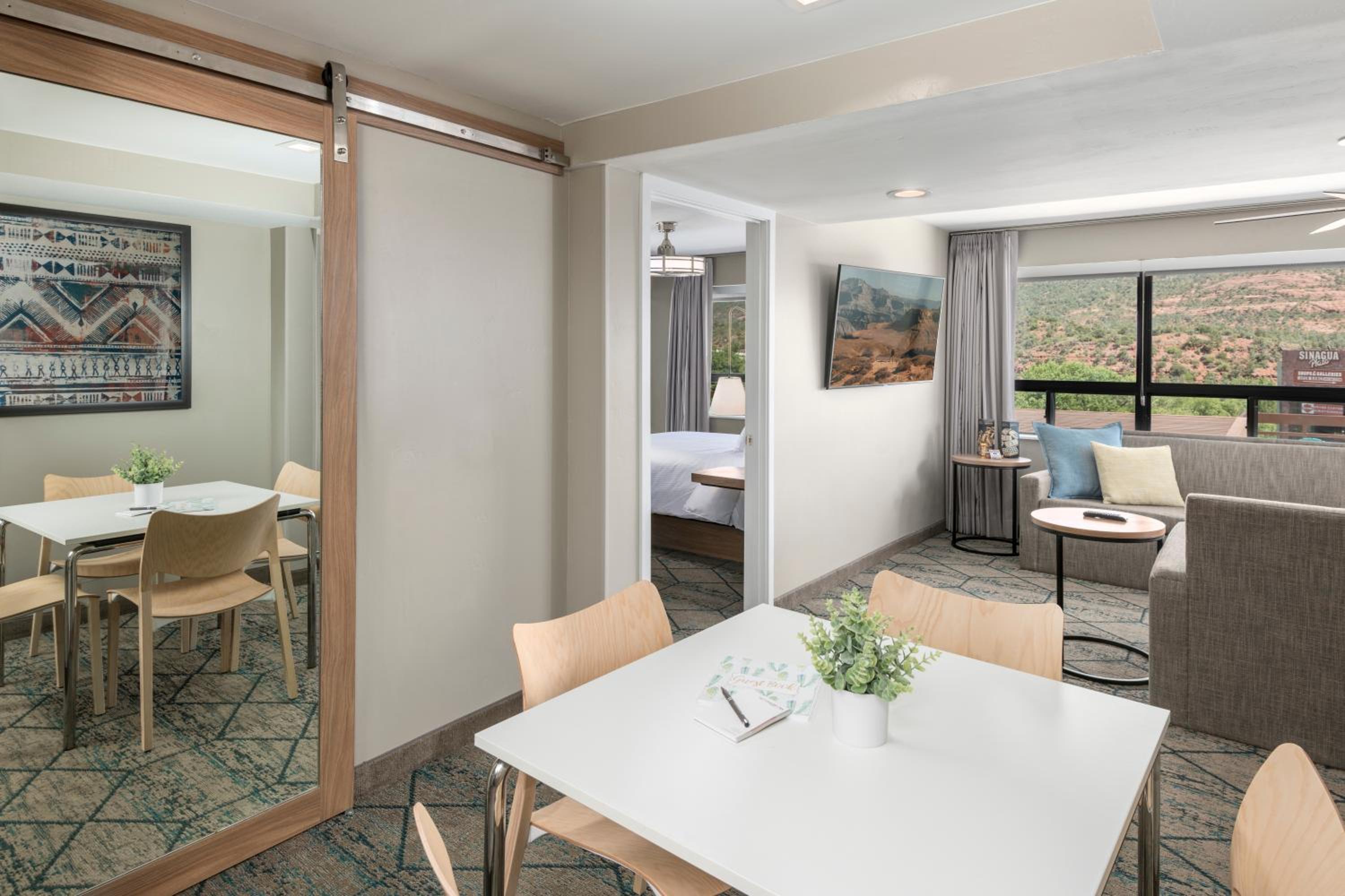 Two-Bedroom Suite photo 2