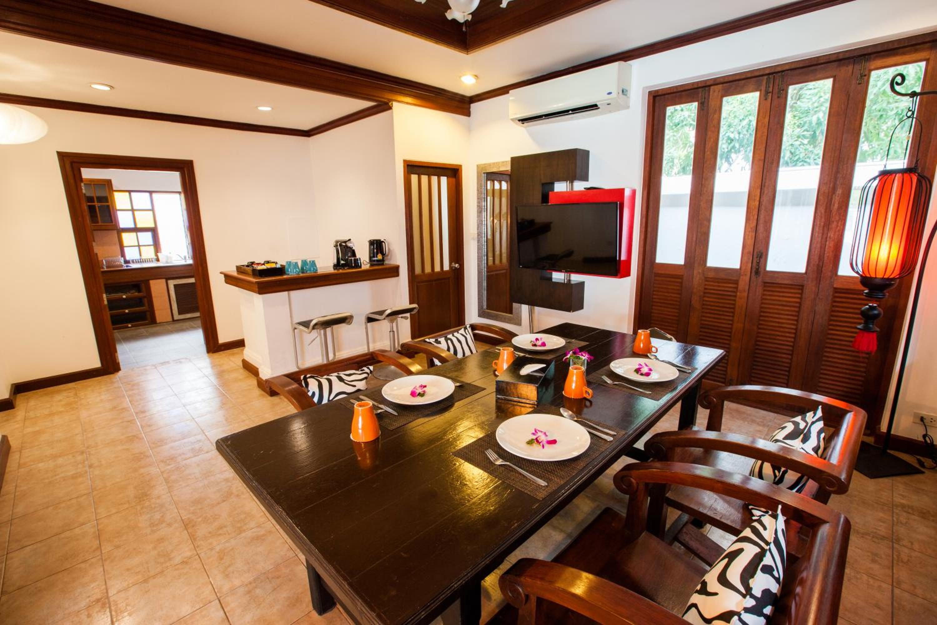 Two-Bedroom Villa with Private Pool - Photo 11
