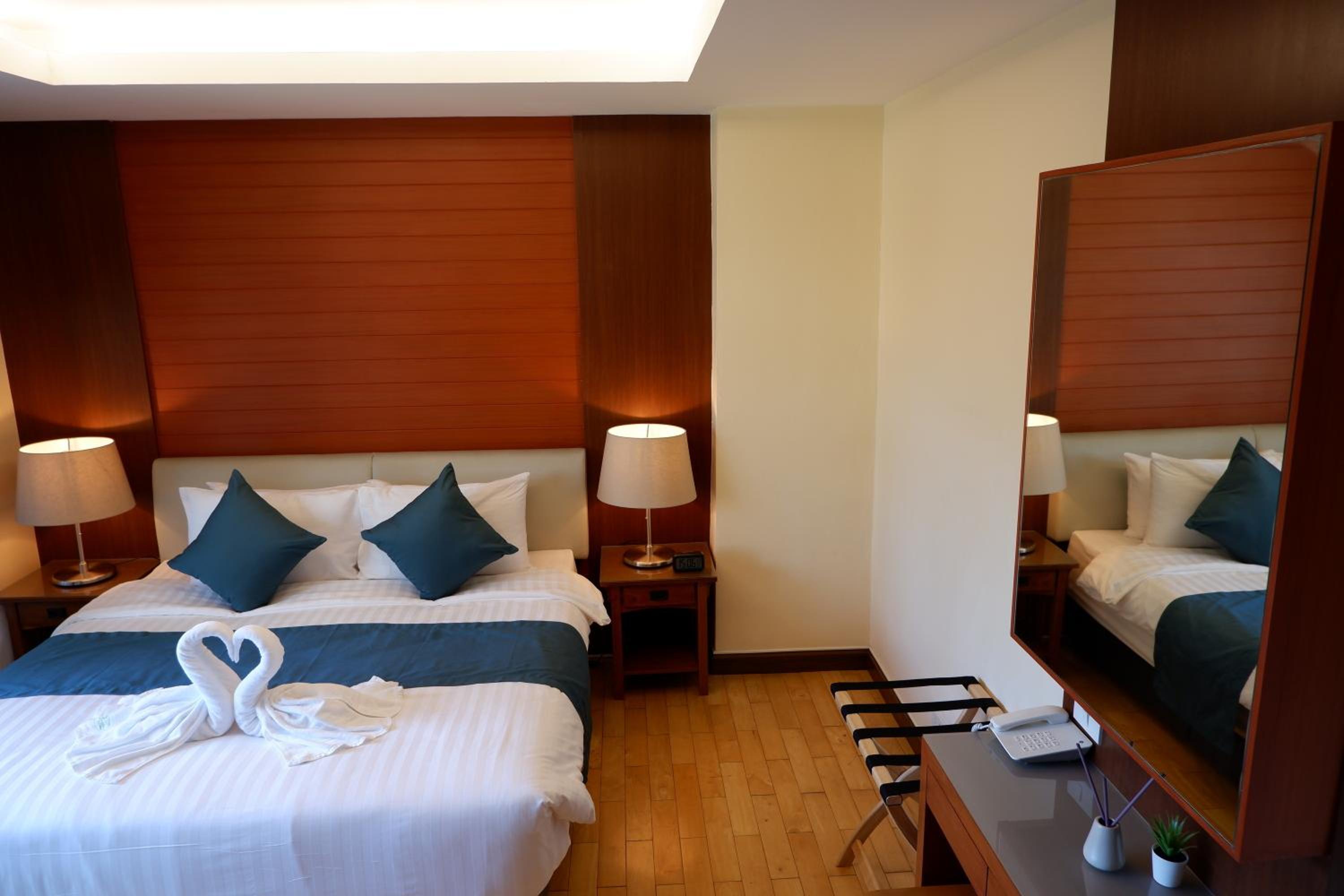 Suite with Pool View photo 3