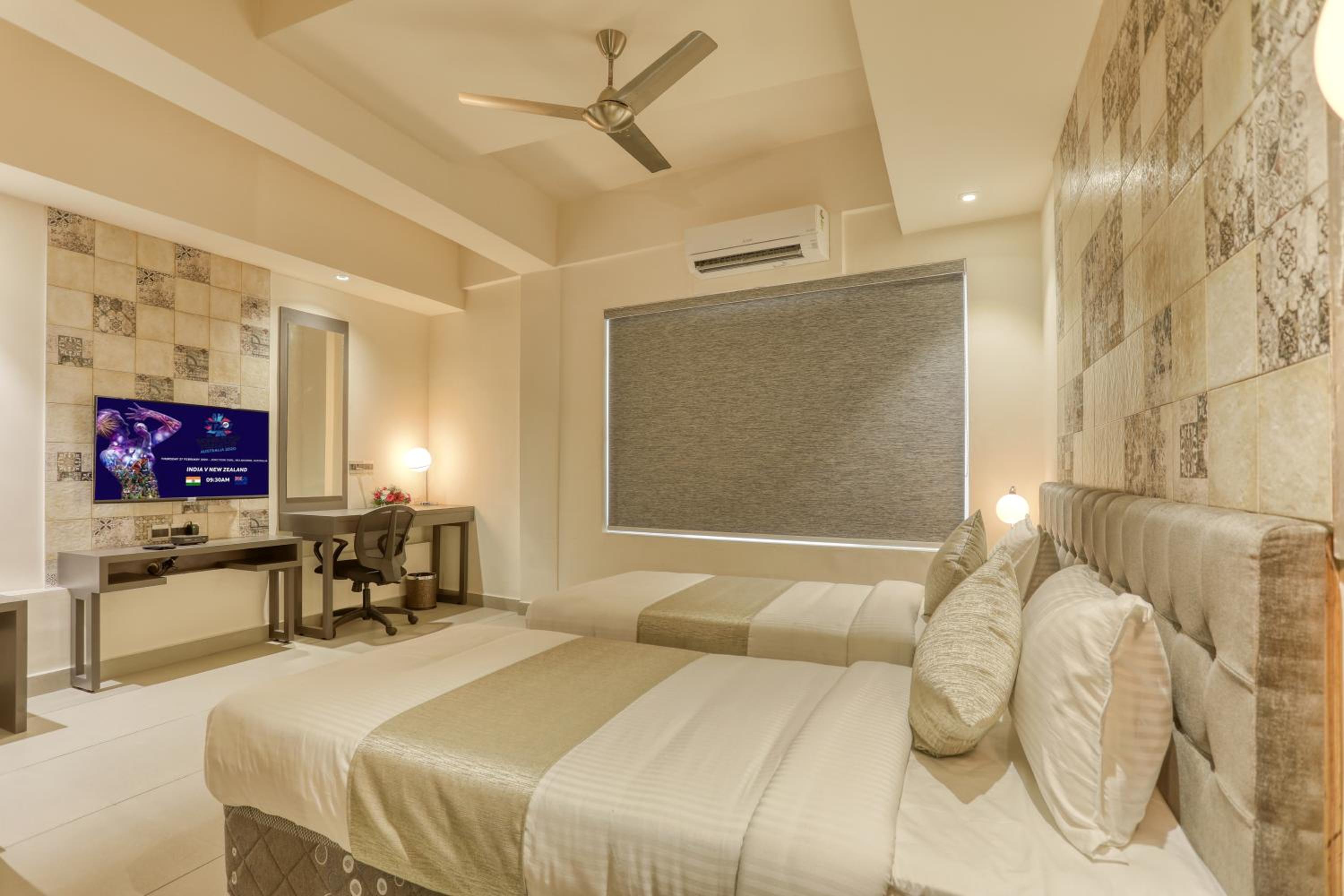 Deluxe Double Room - Photo 1