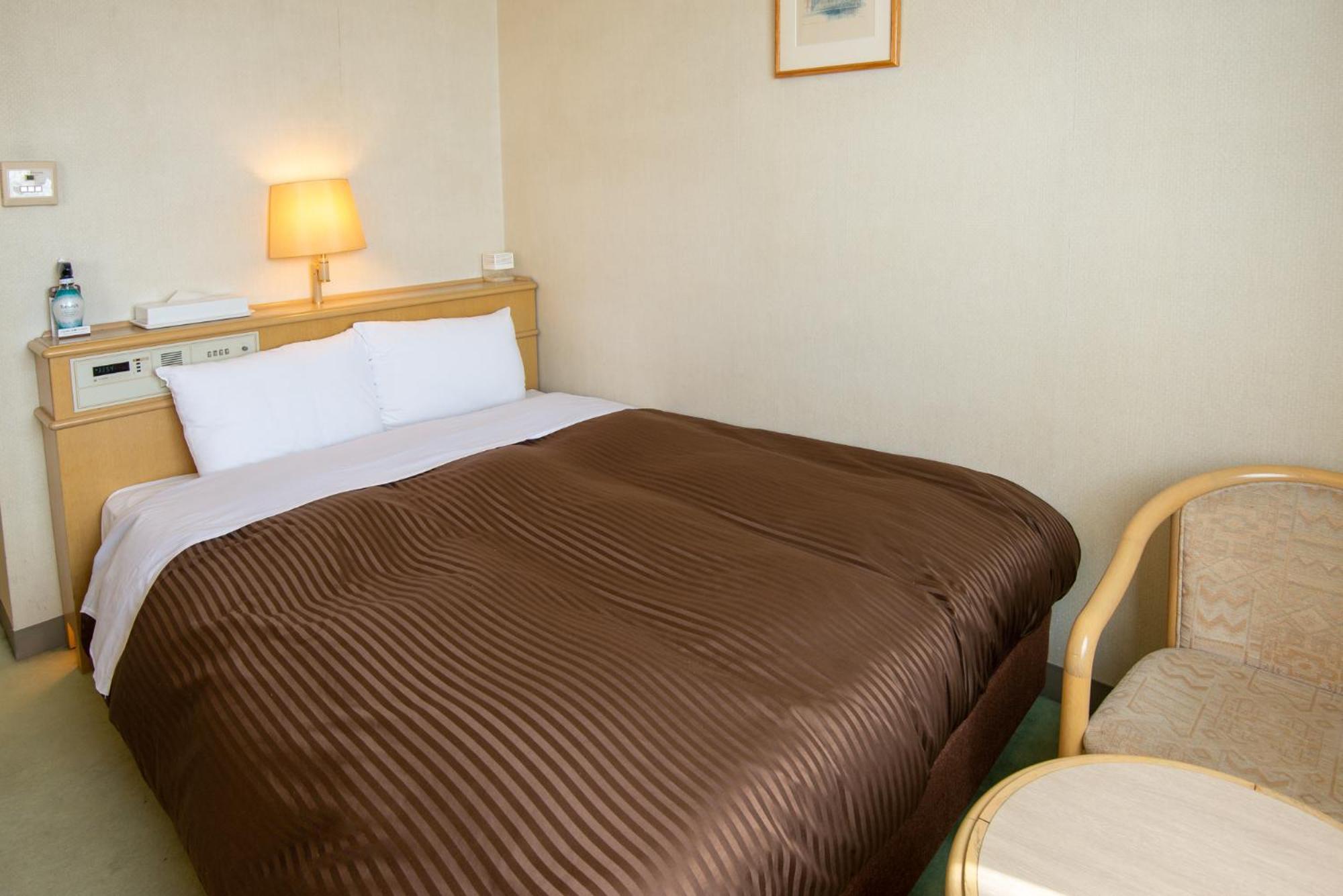 Semi-Double Room - Non-Smoking photo 2