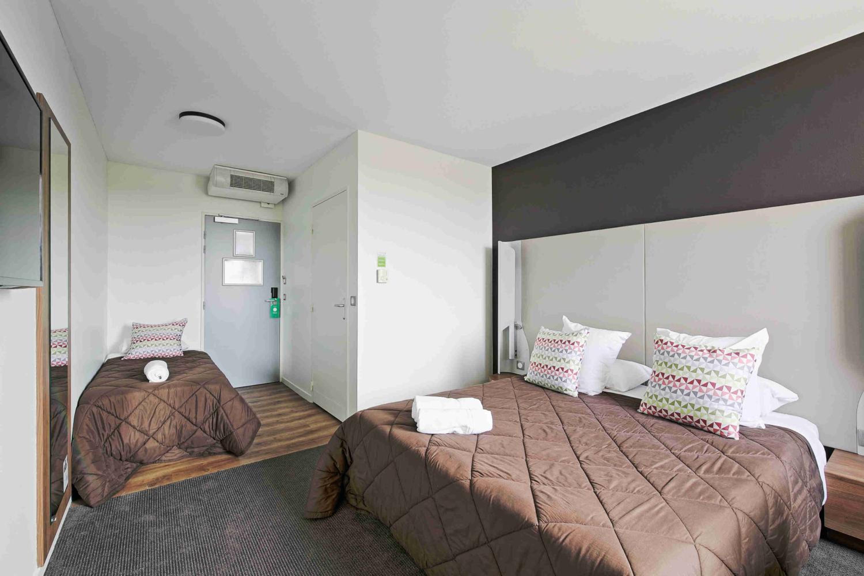 Standard Triple Room - Photo 1