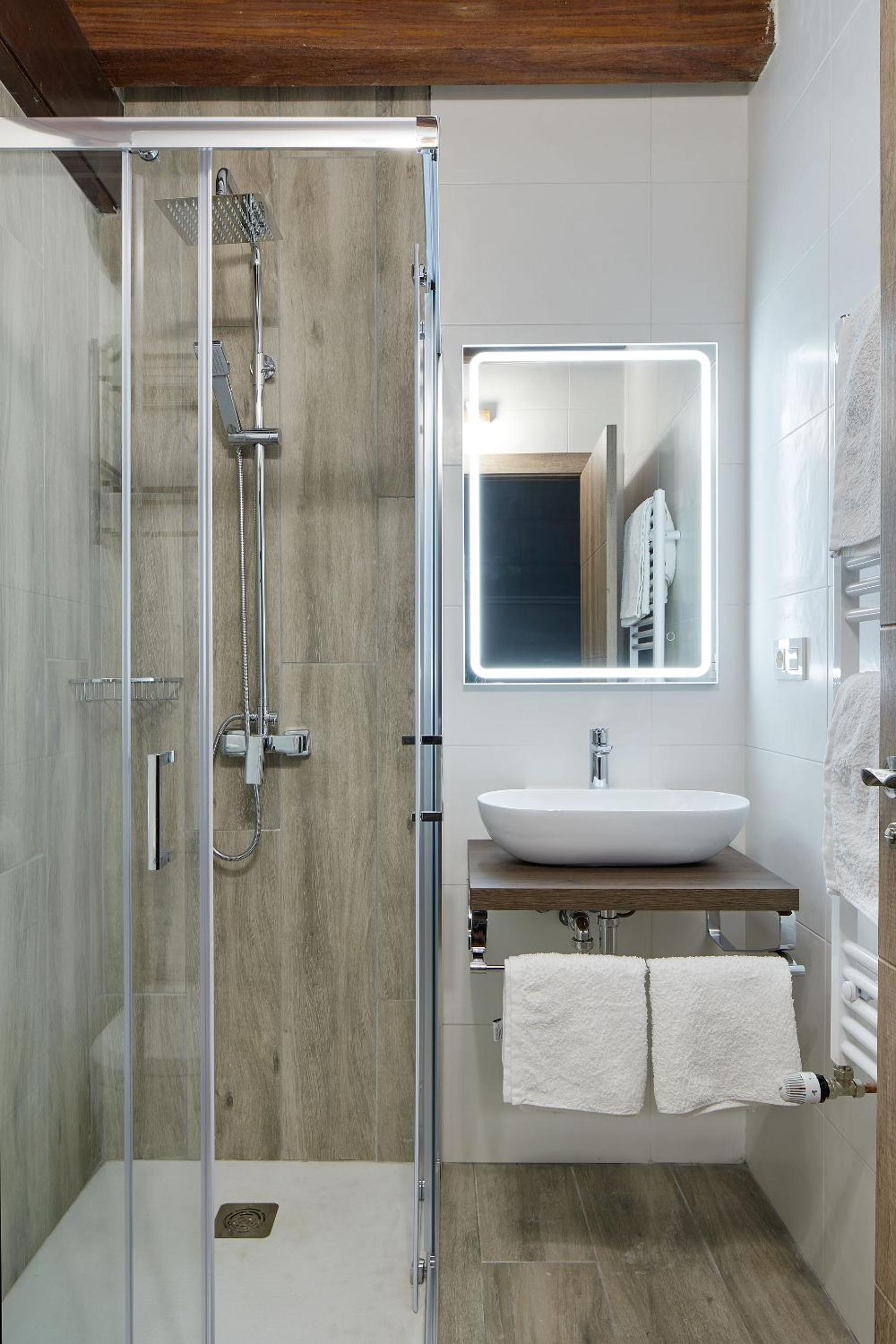 Deluxe Double Room - Photo 6