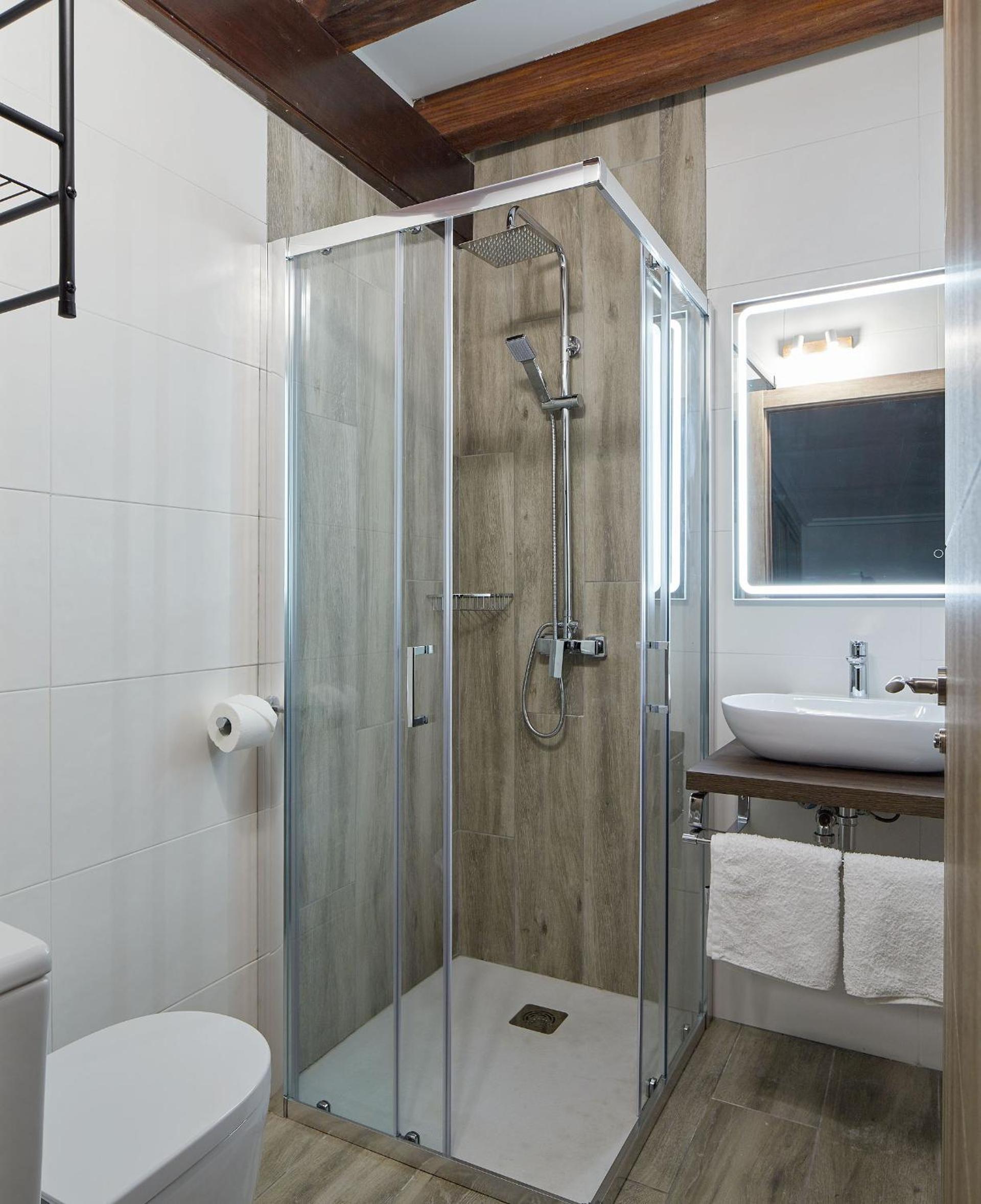 Deluxe Double Room - Photo 2