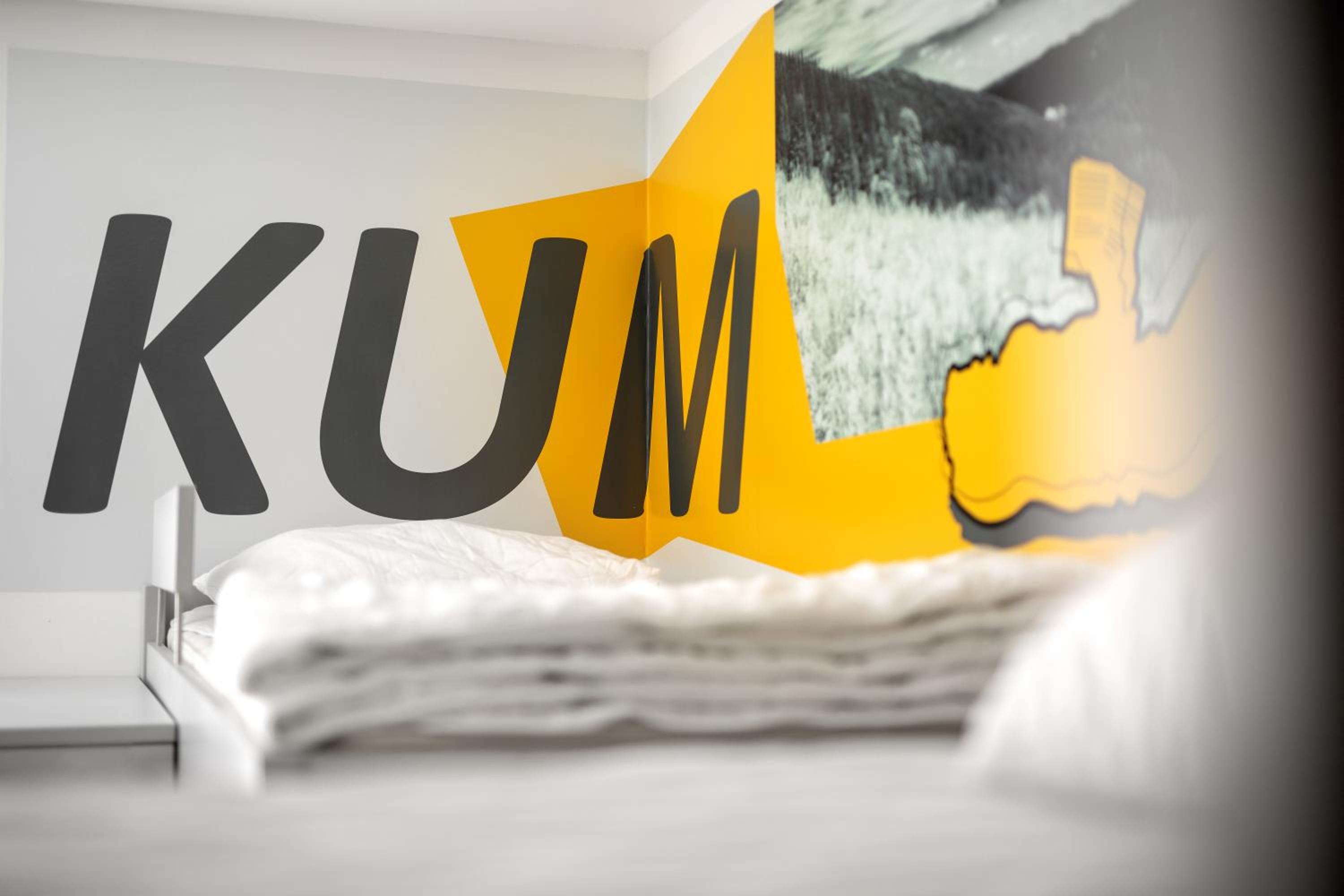 Single Bed in 14-Bed Dormitory Room photo 2