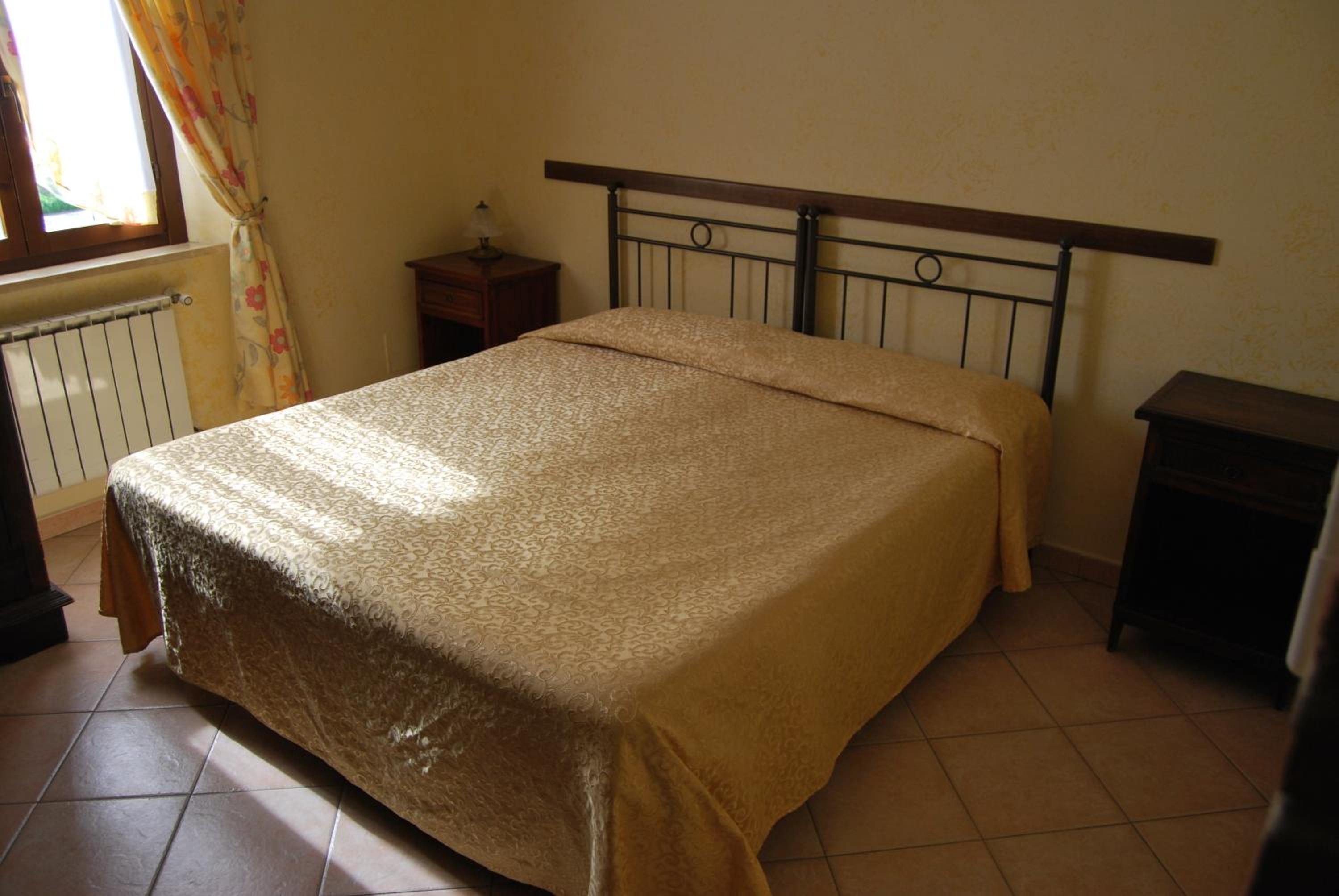 Double or Twin Room - Photo 1