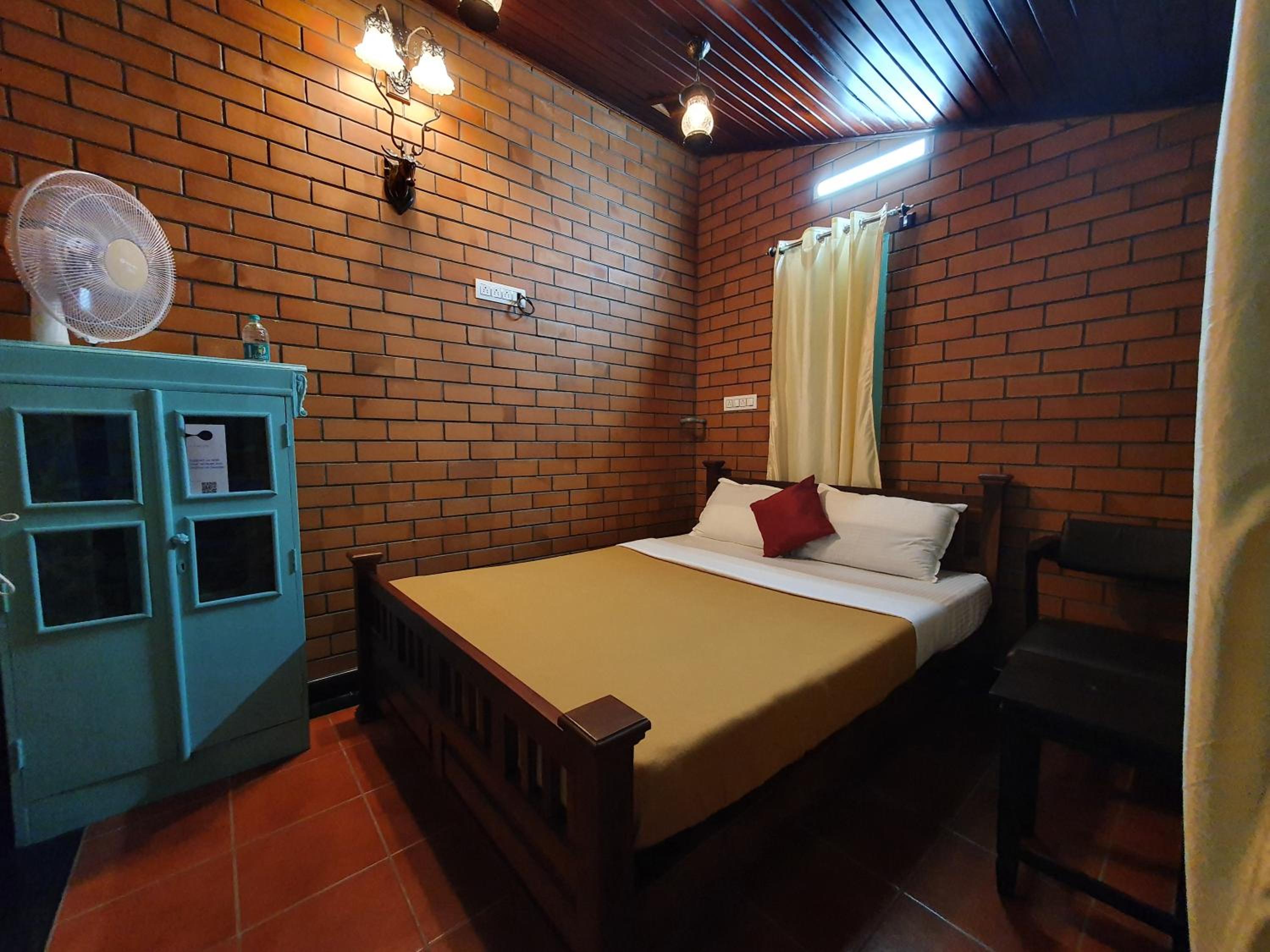 Budget Double or Twin Room photo 1