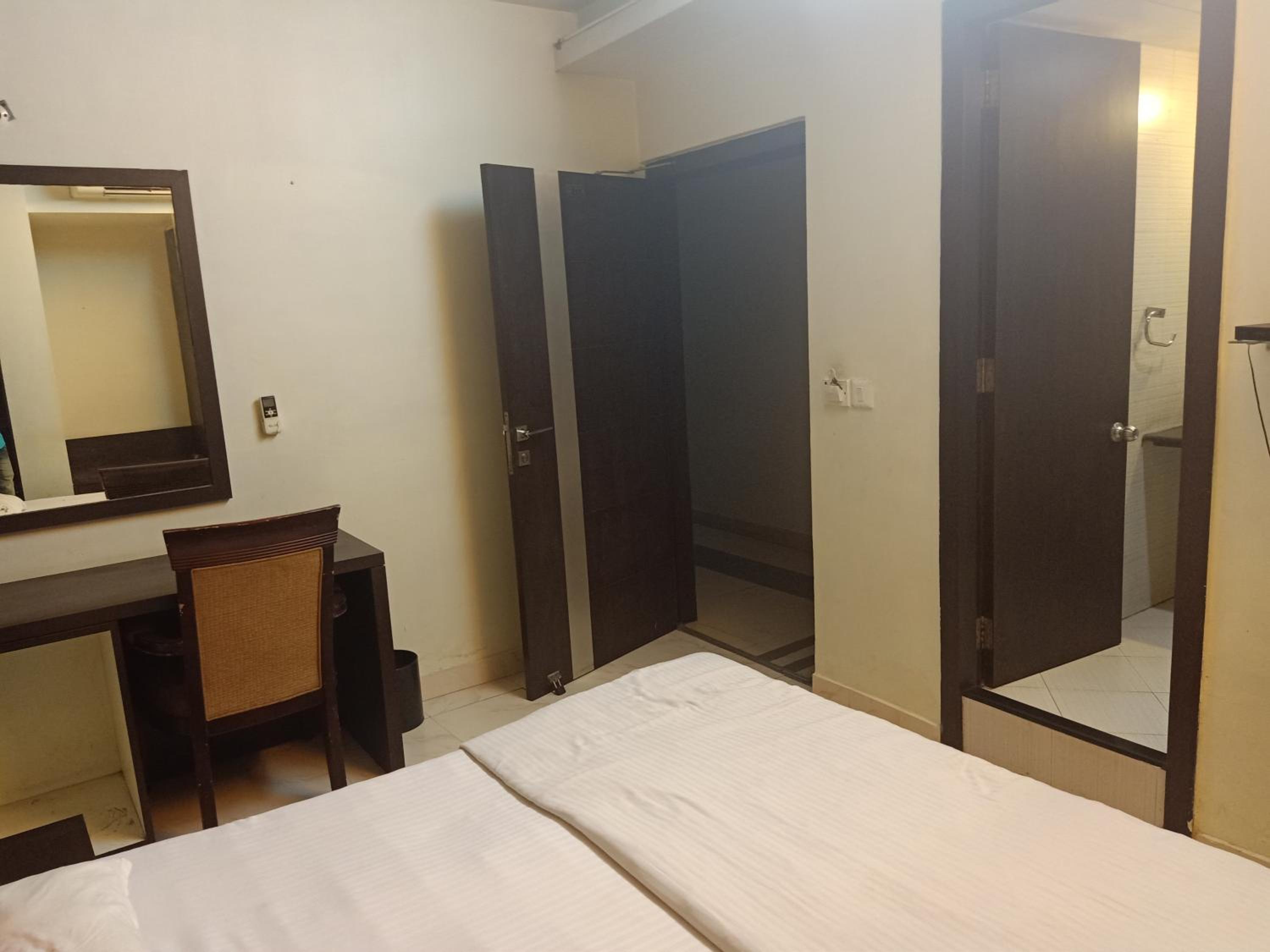 Budget Double Room photo 1