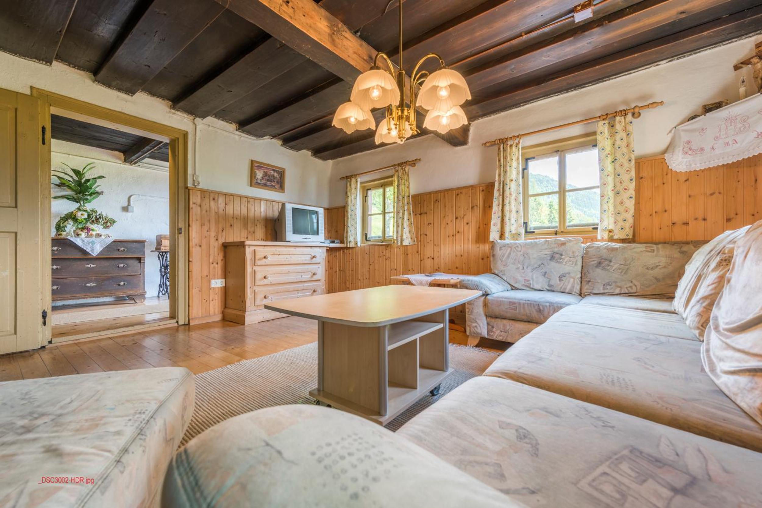Four-Bedroom House photo 3