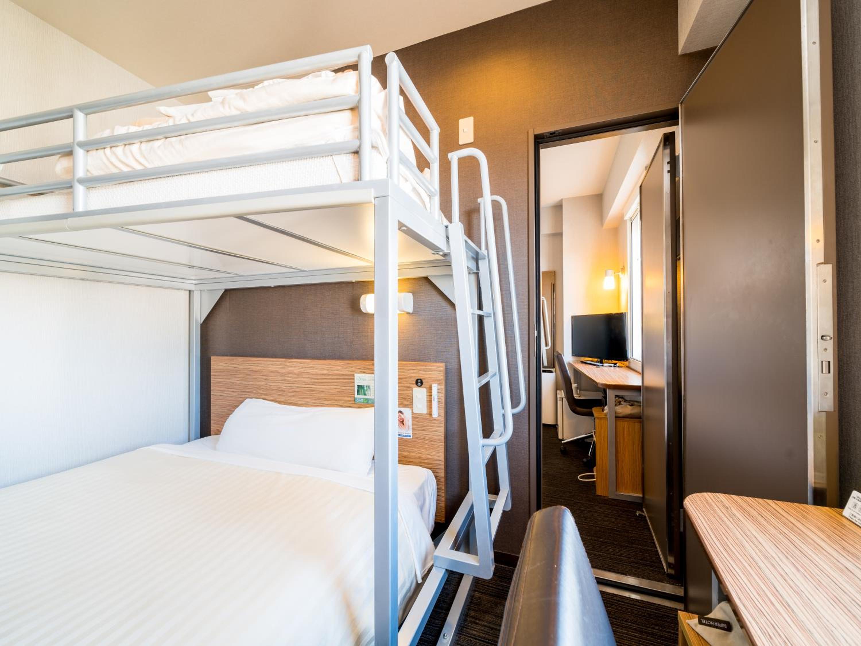 Comfort Quadruple Room - Non-Smoking - Photo 1