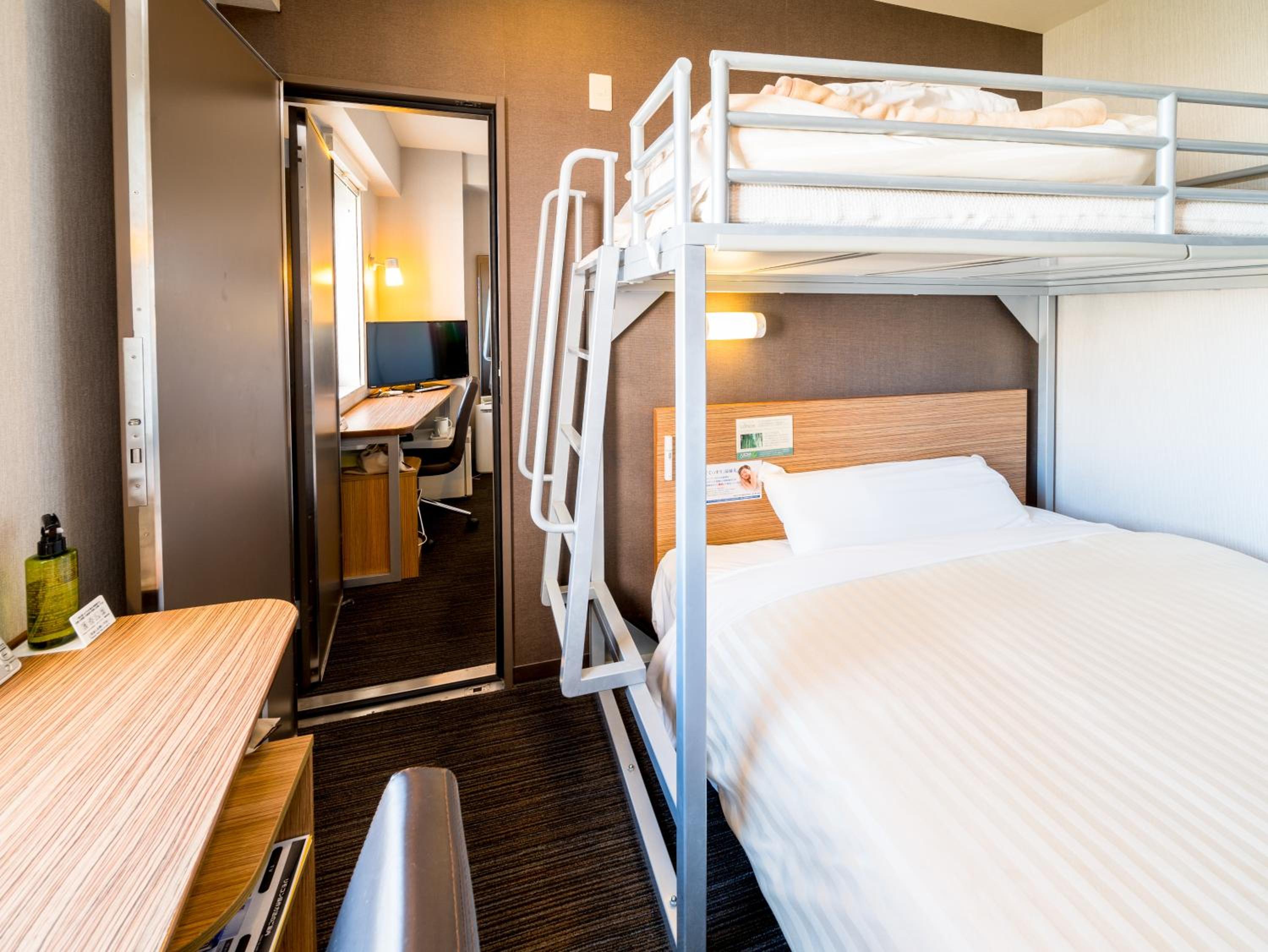 Comfort Quadruple Room - Non-Smoking - Photo 11