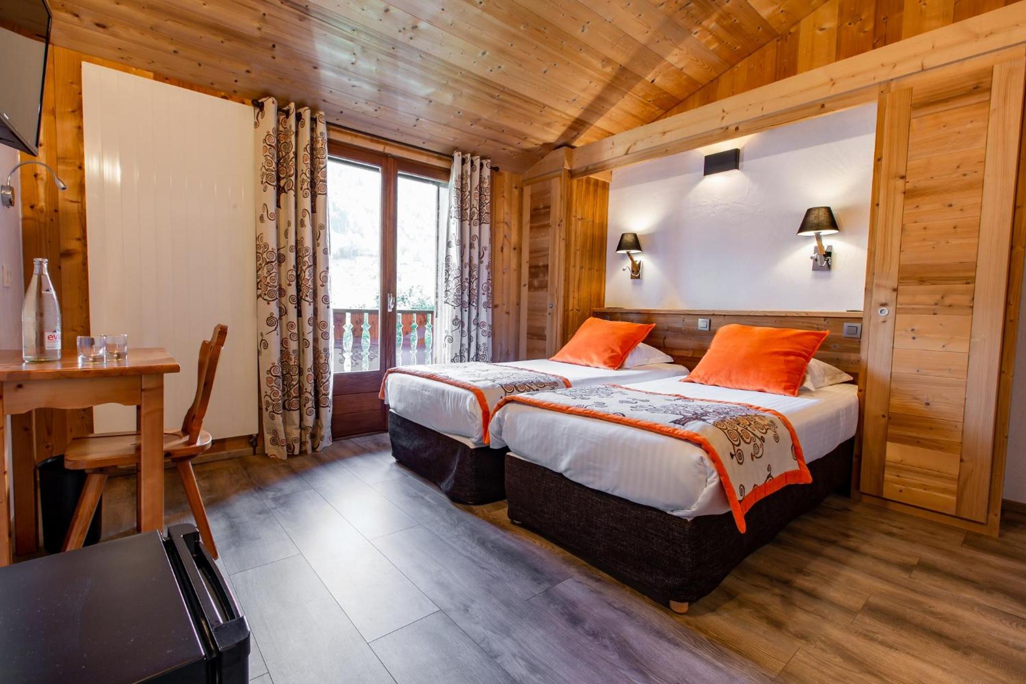 Superior Twin Room - Photo 1