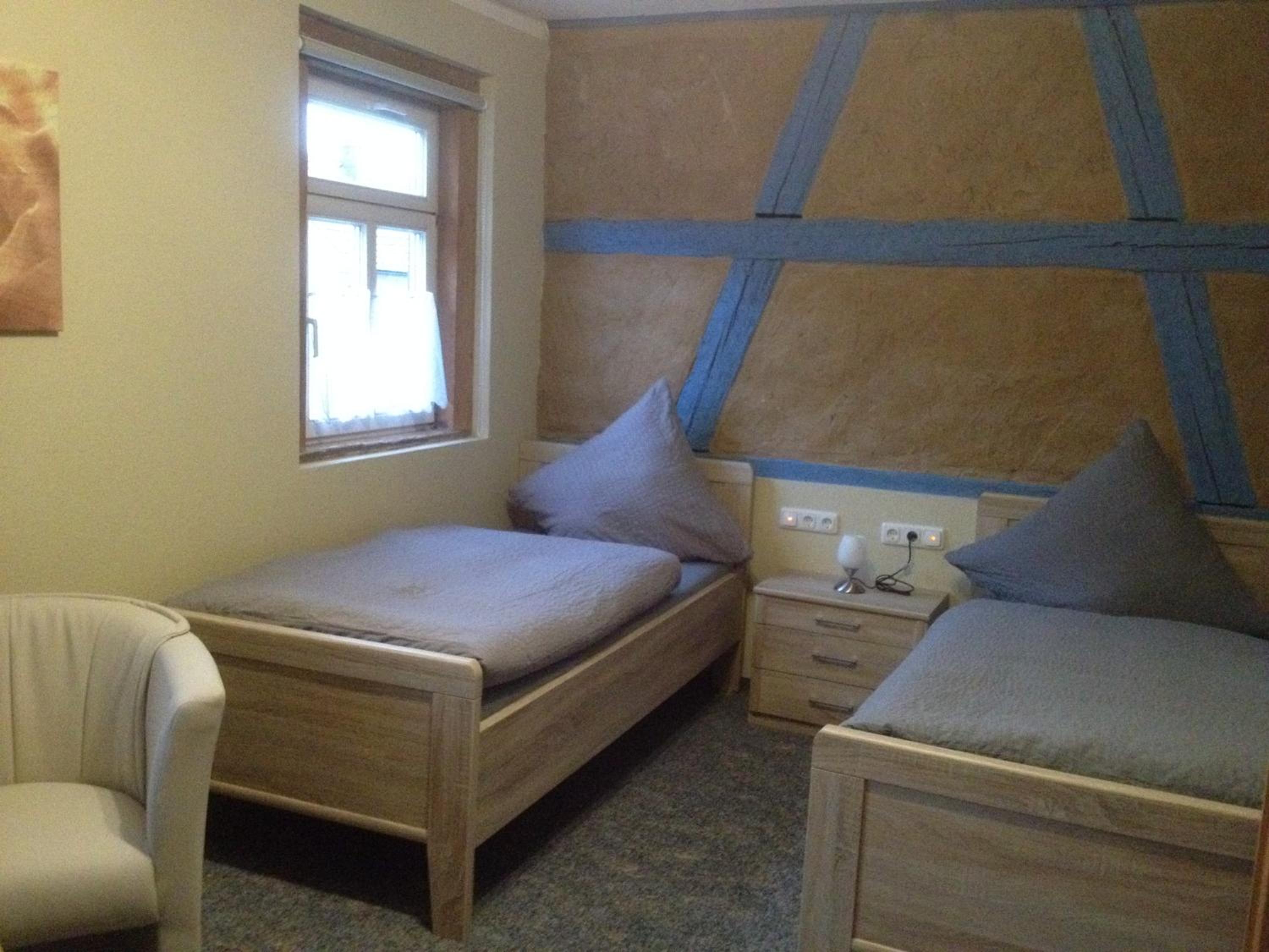 Classic Twin Room - Photo 6