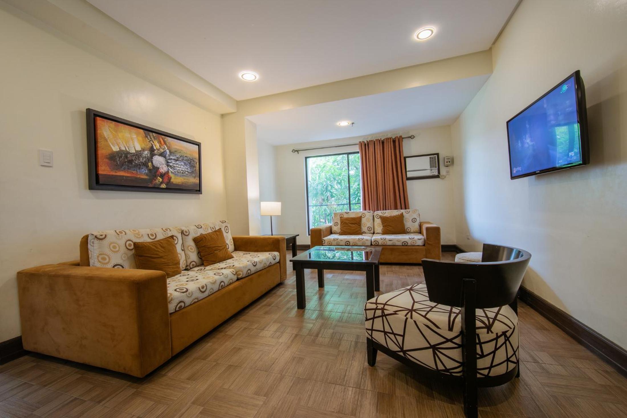 Deluxe Suite photo 1