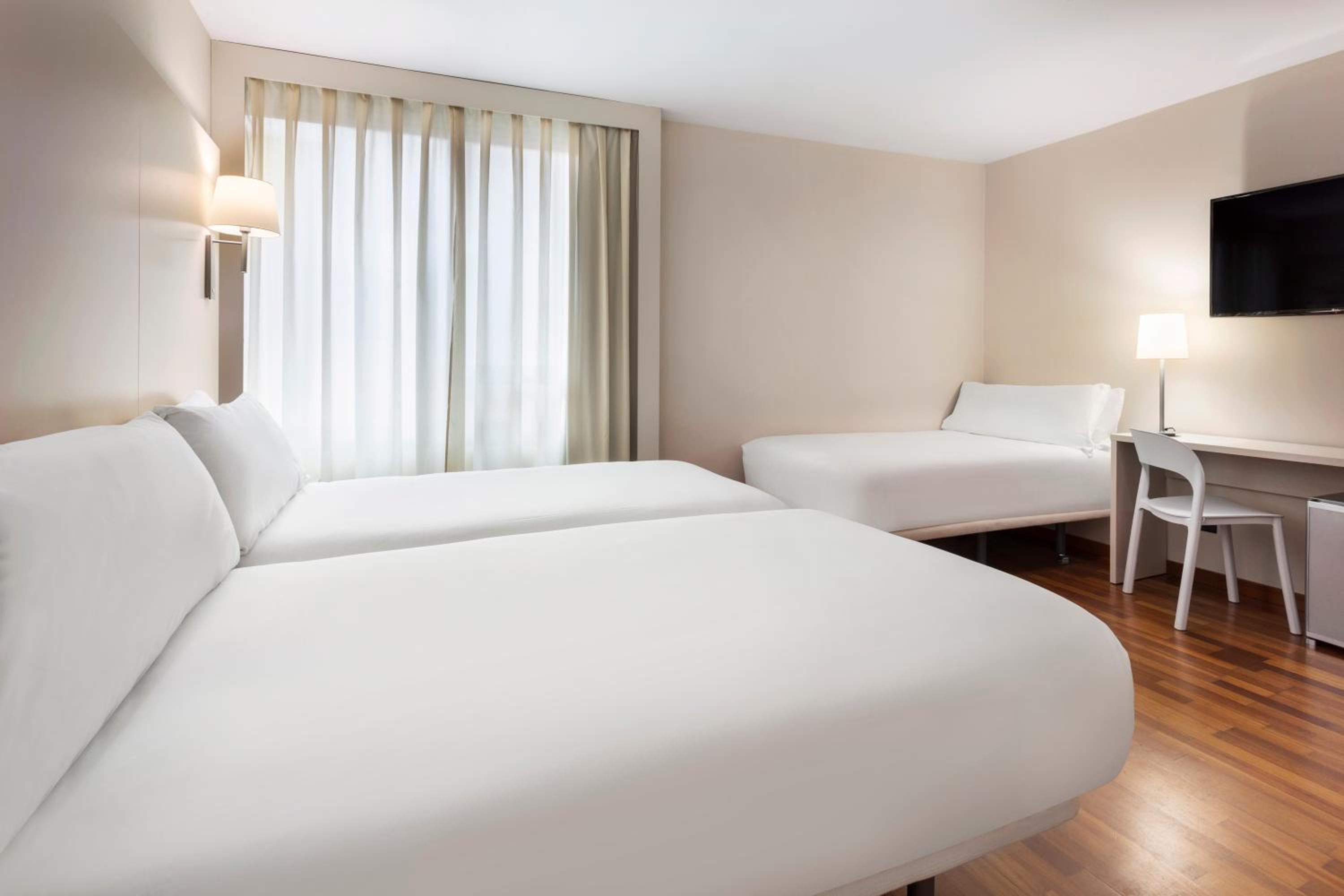 Triple Room - Photo 1
