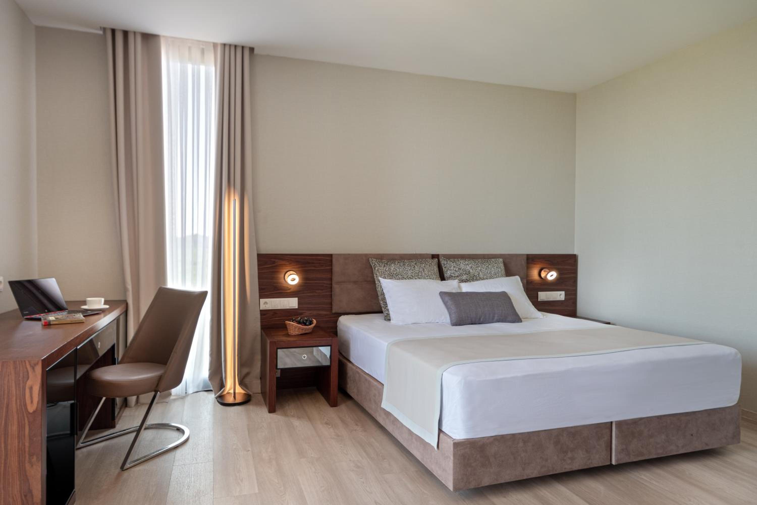 Double or Twin Room with Balcony photo 1