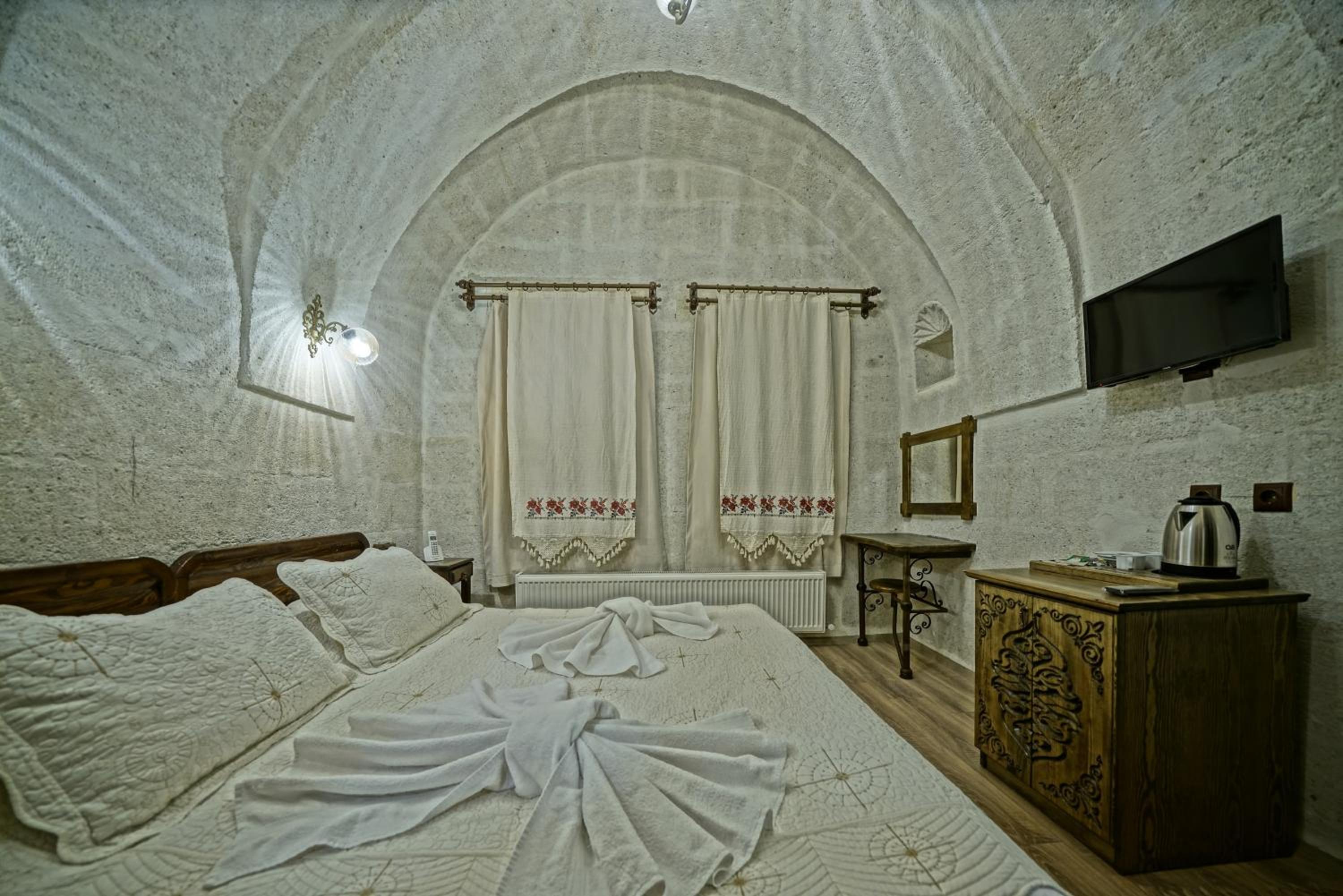 Standard Double Room - Photo 1