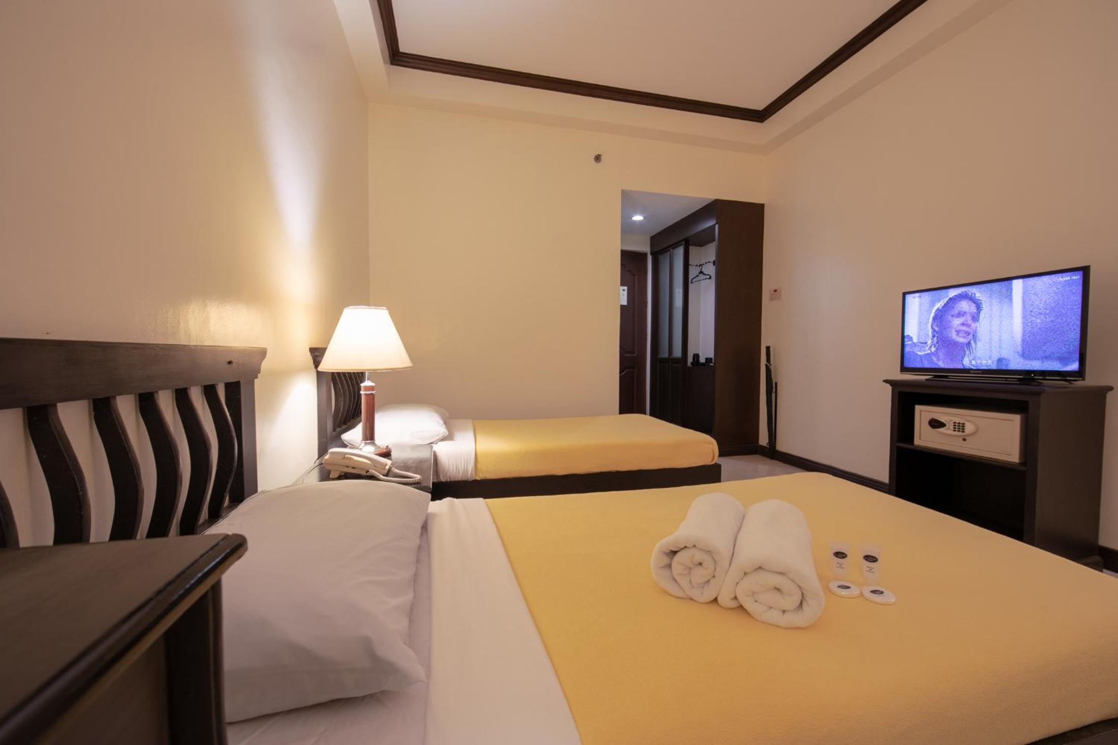 Standard Twin Room photo 3