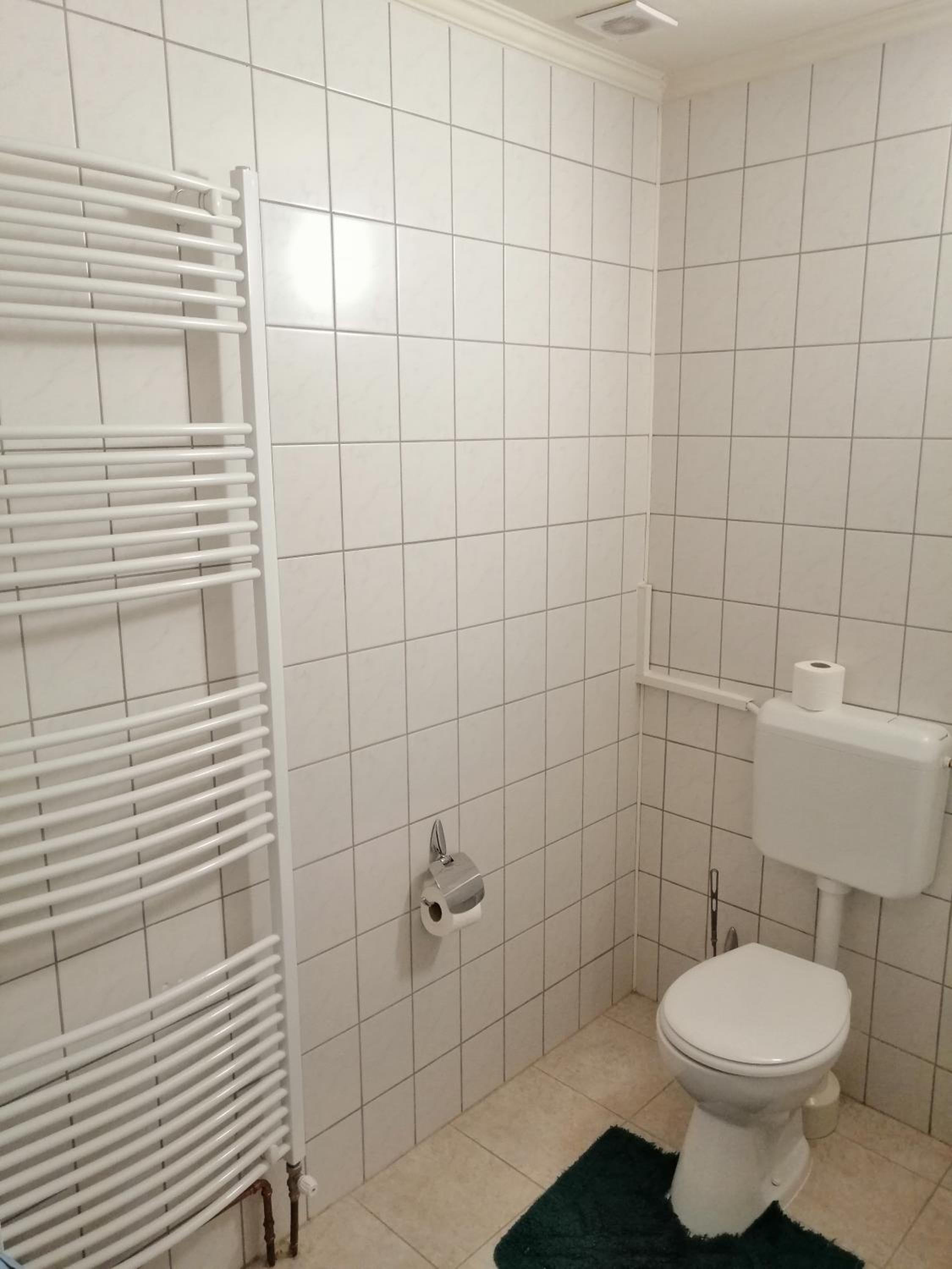 Quadruple Room with Private Bathroom - Photo 1