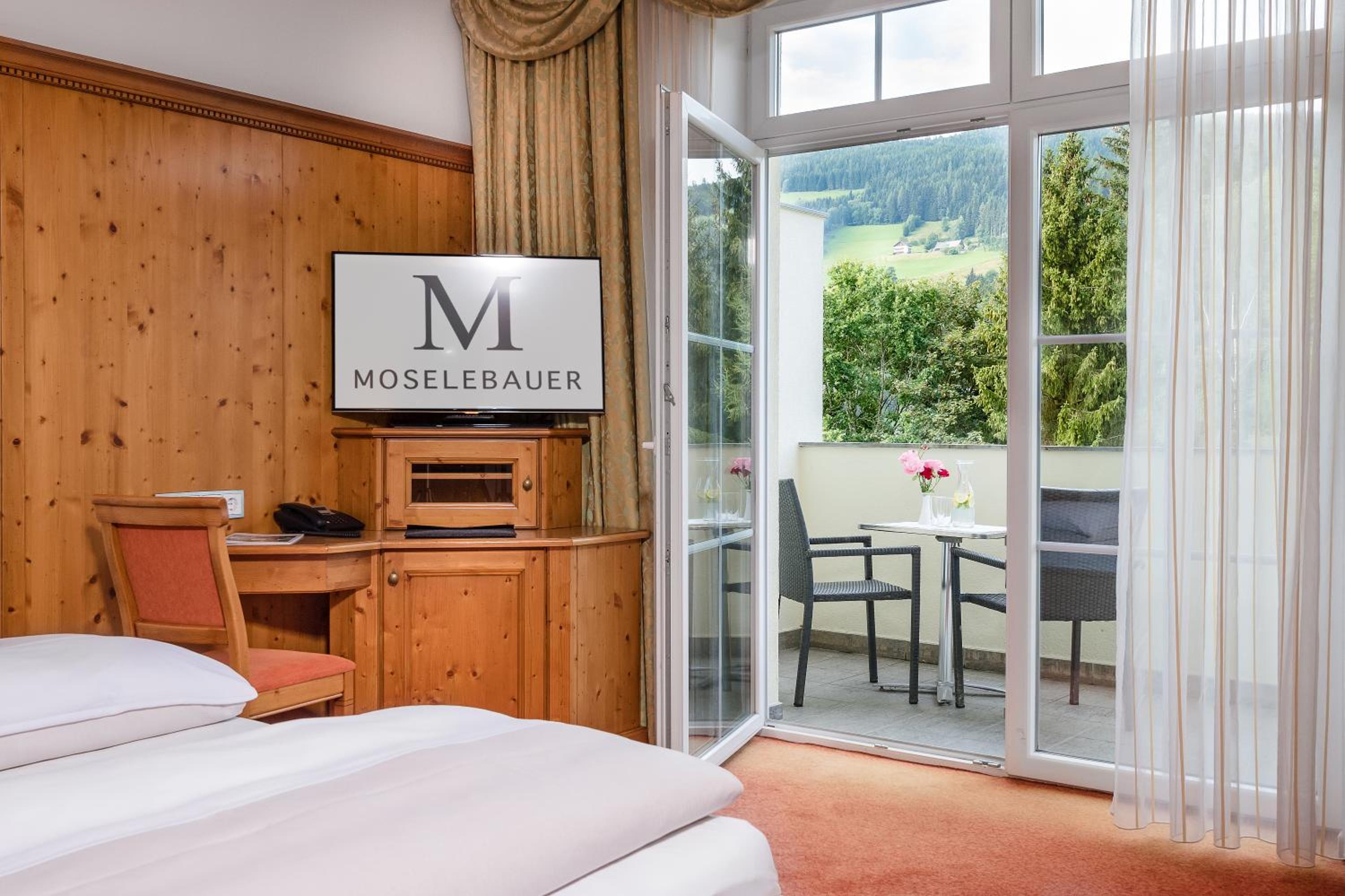 Deluxe Suite - Photo 4