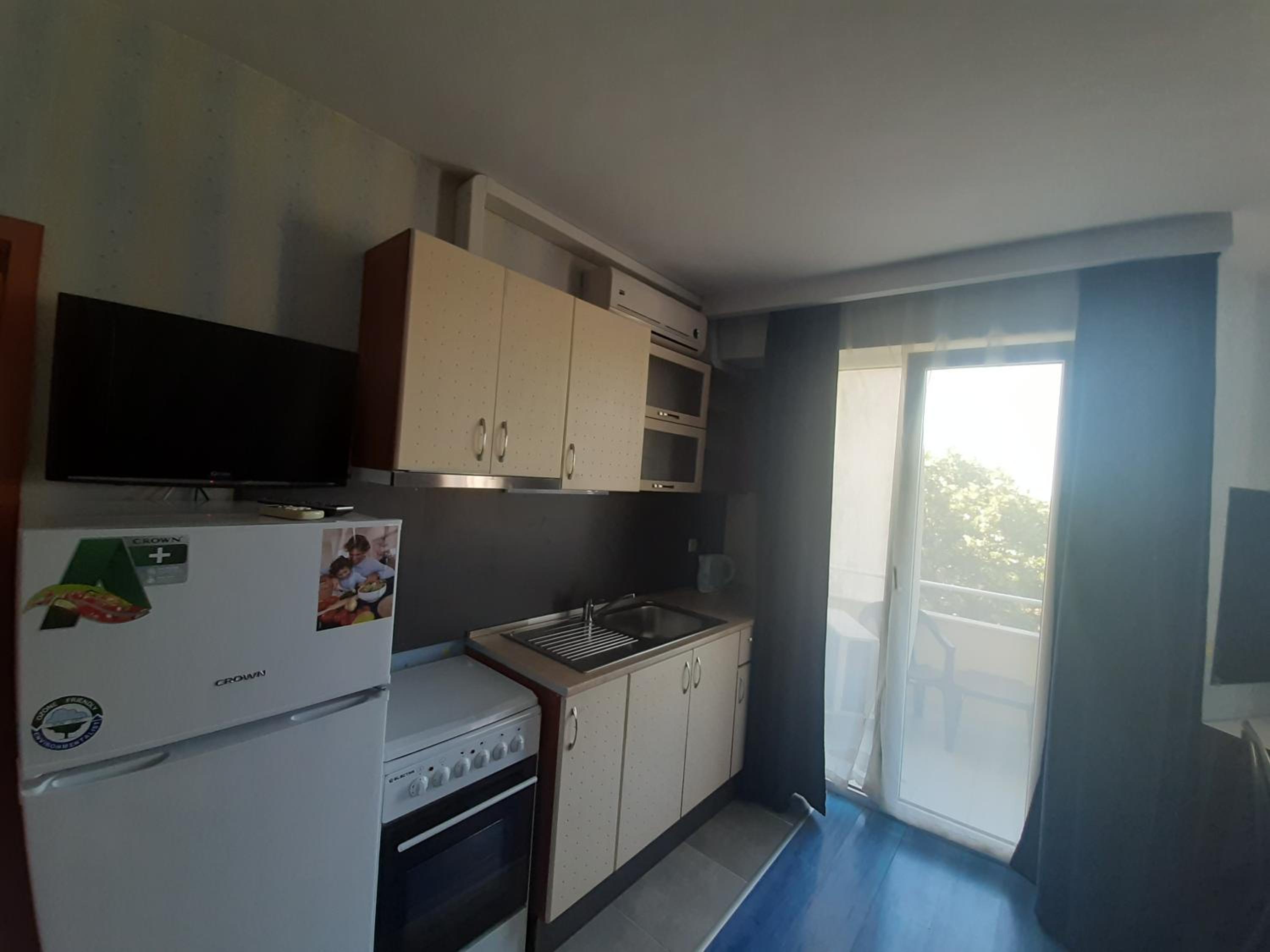 Studio with Terrace - Photo 5