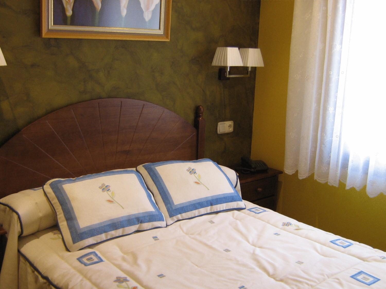 Double Room - Photo 5
