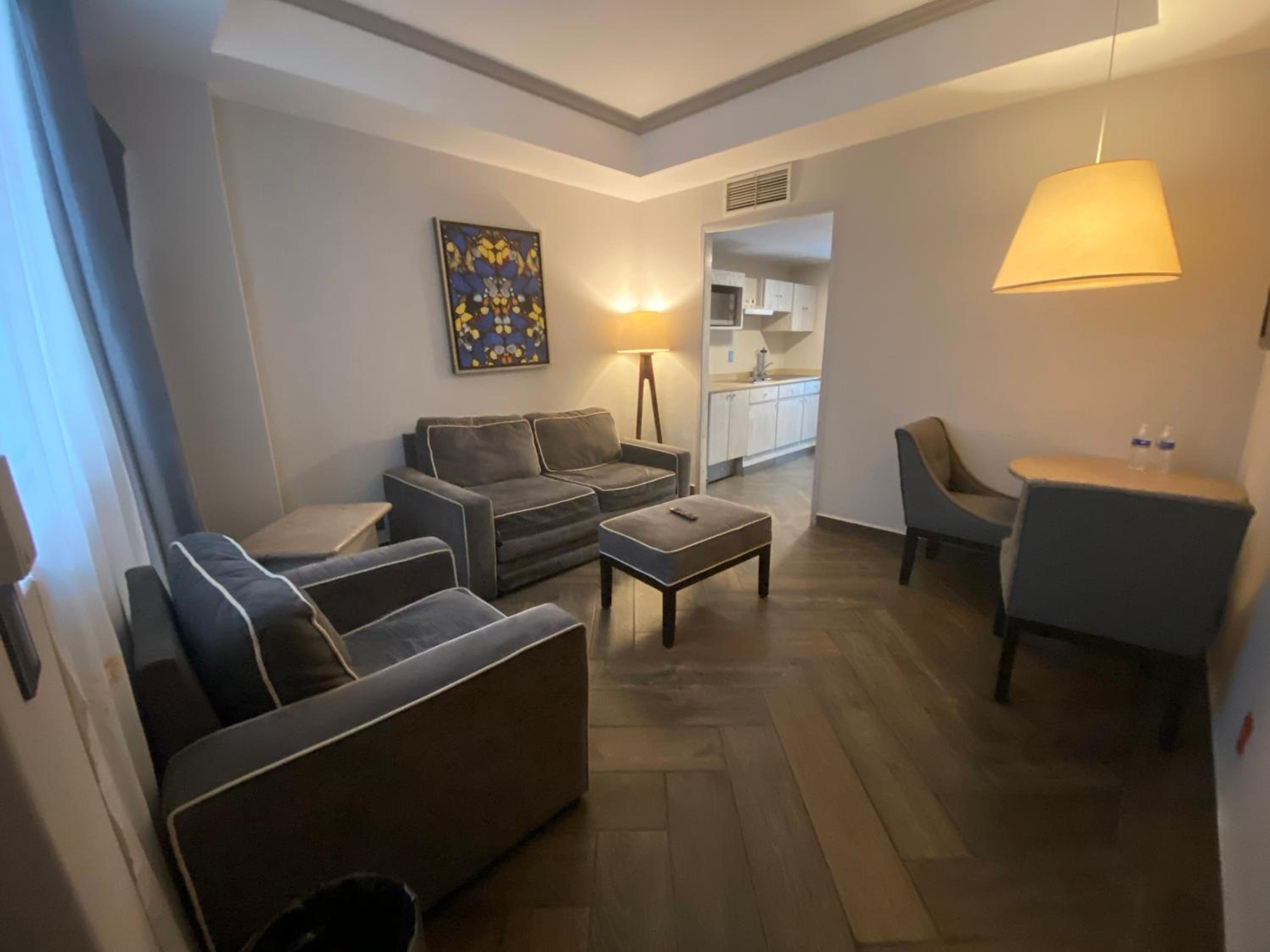 Standard Double Suite - Photo 6