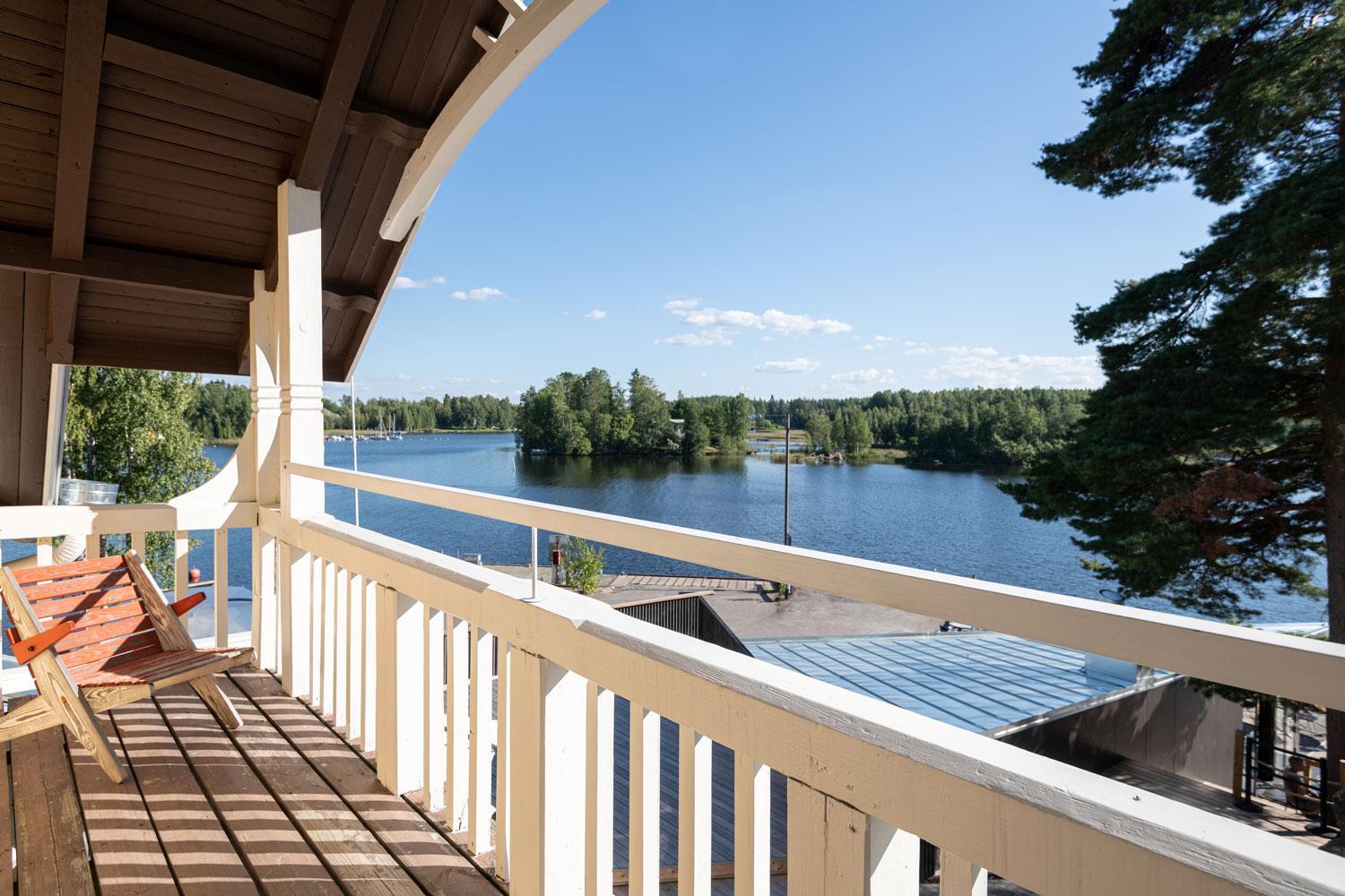 Deluxe Double or Twin Room with Lake View - Photo 4