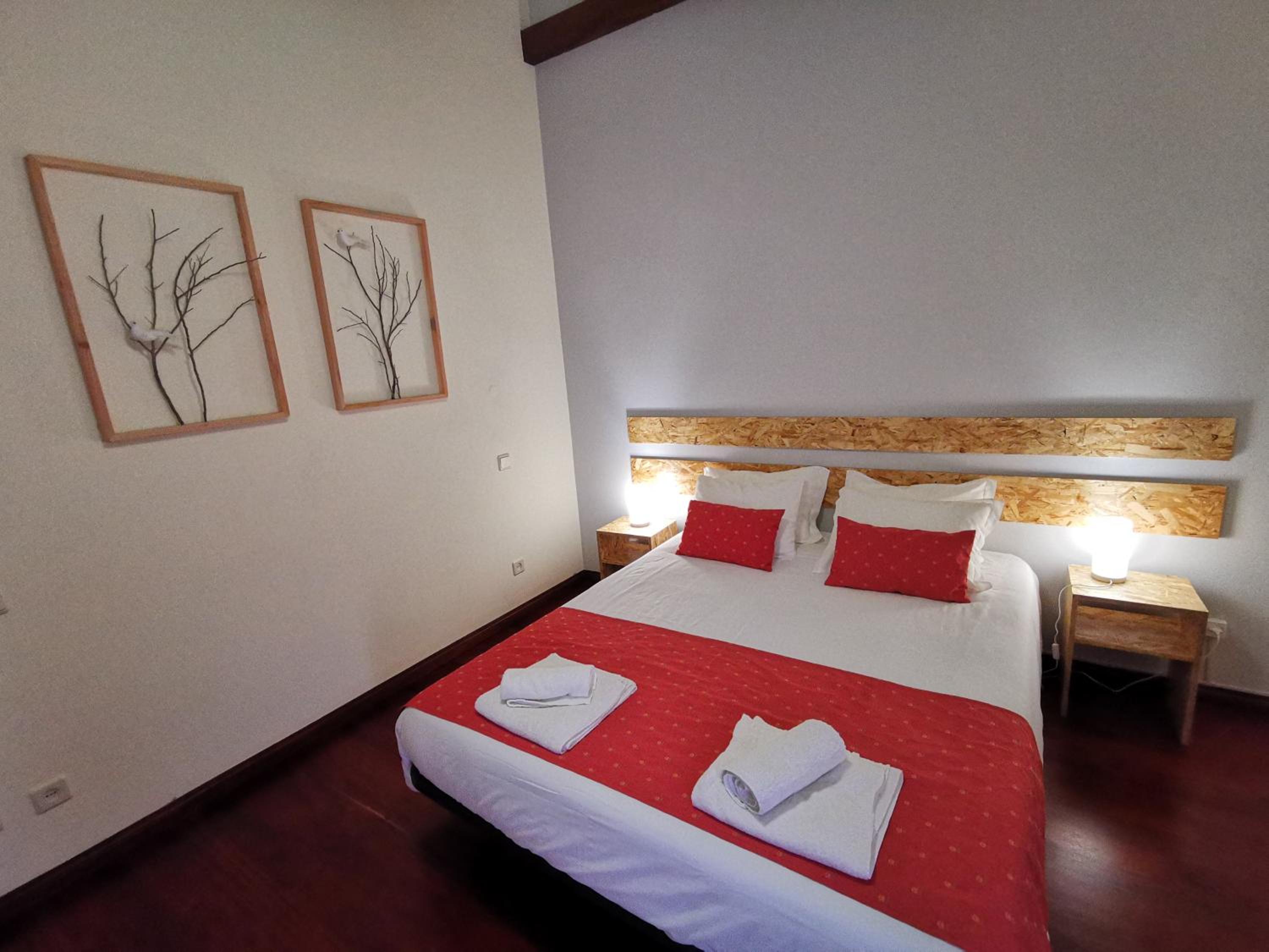 Double Room with Balcony and Sea View - Photo 11
