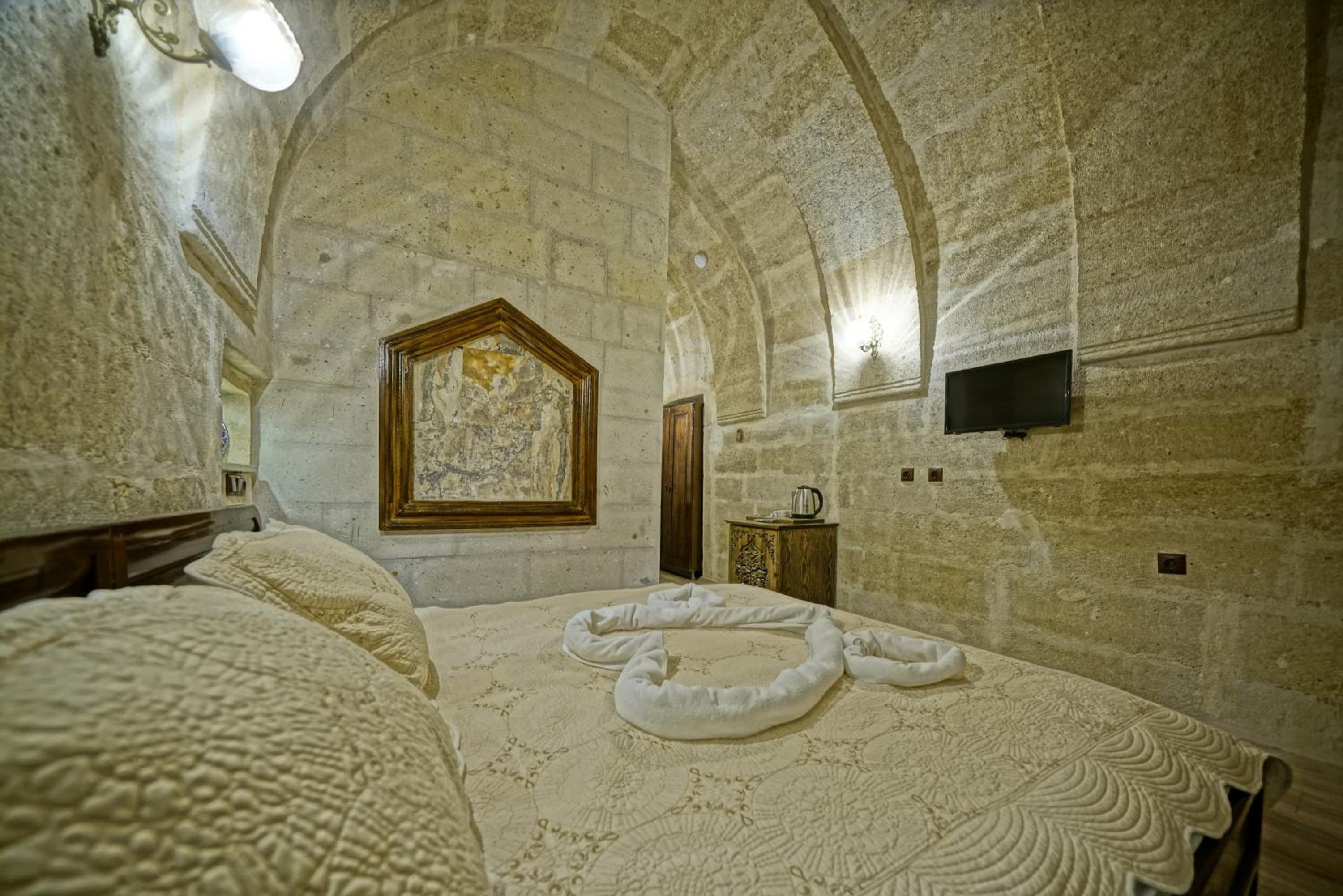 Double Room with Garden View - Photo 2