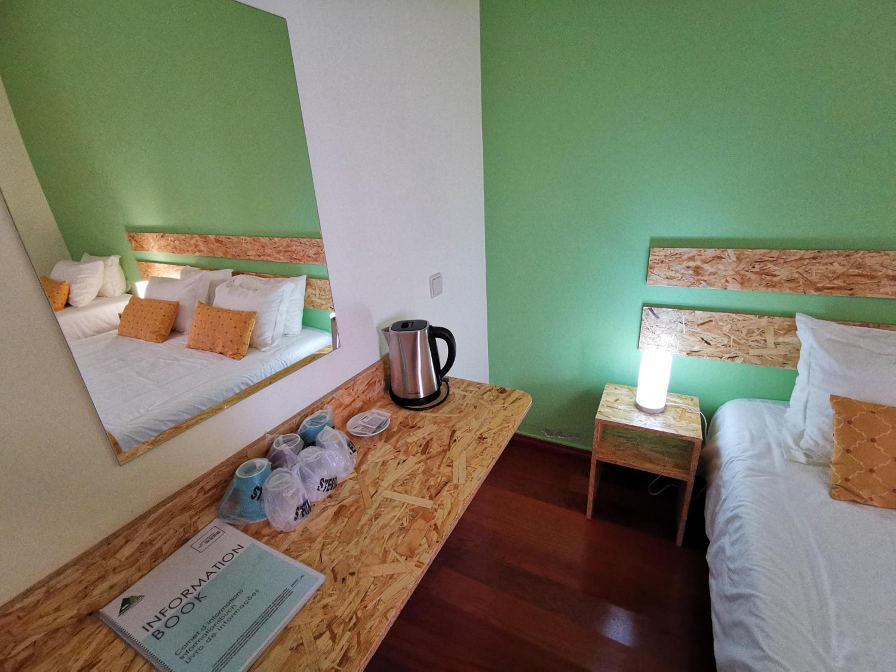 Double Room with Balcony and Sea View - Photo 2