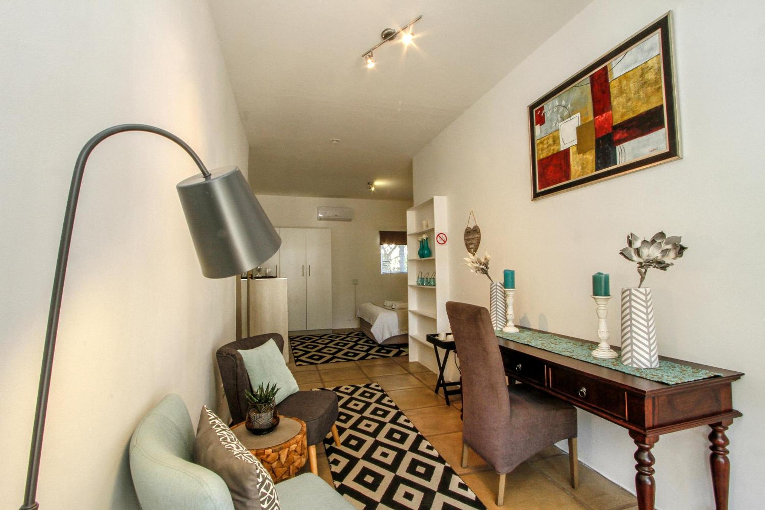 Queen Room photo 3