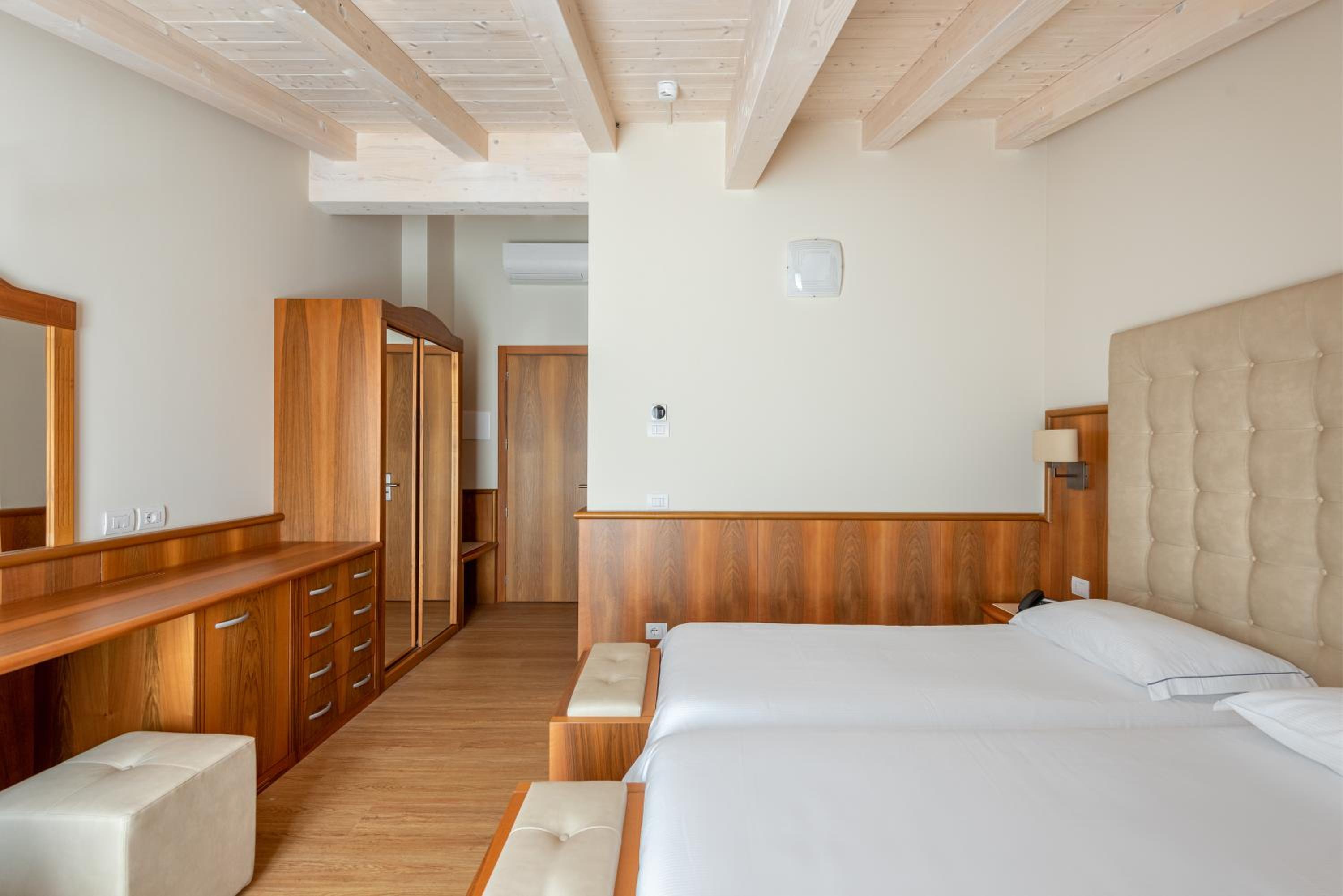 Superior Double Room - Photo 4