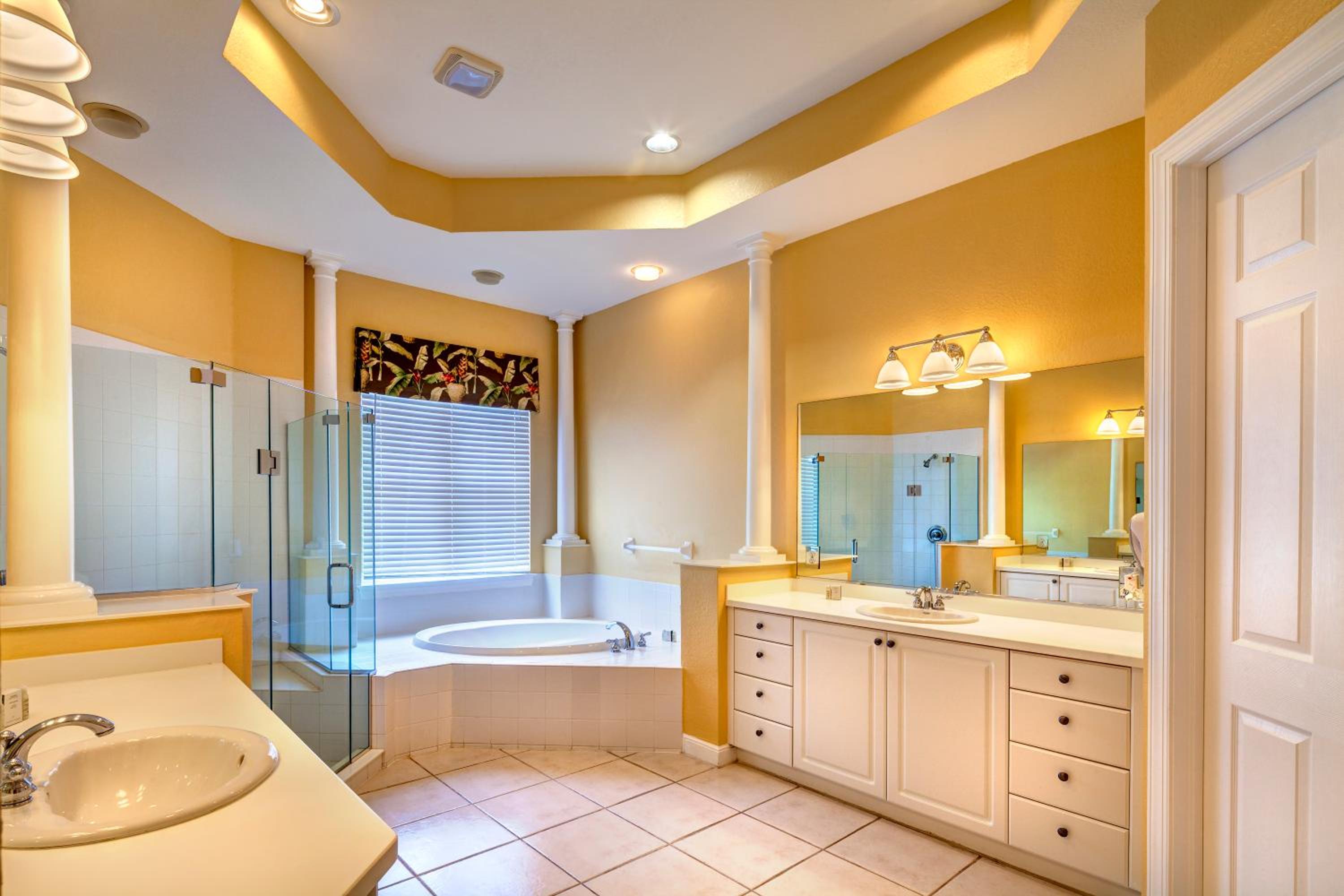 Three-Bedroom Villa photo 2