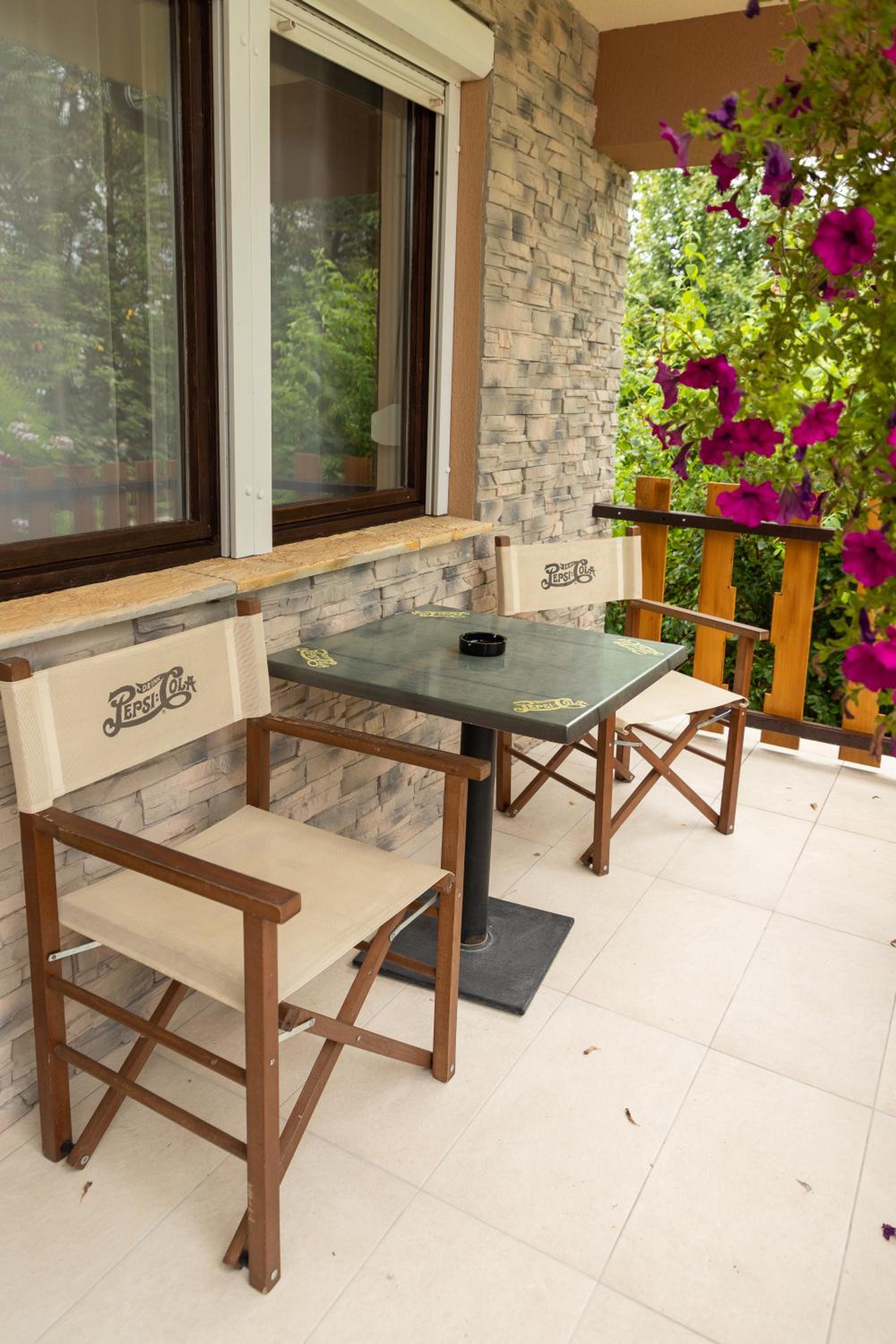 Deluxe Double or Twin Room with Balcony - Photo 6